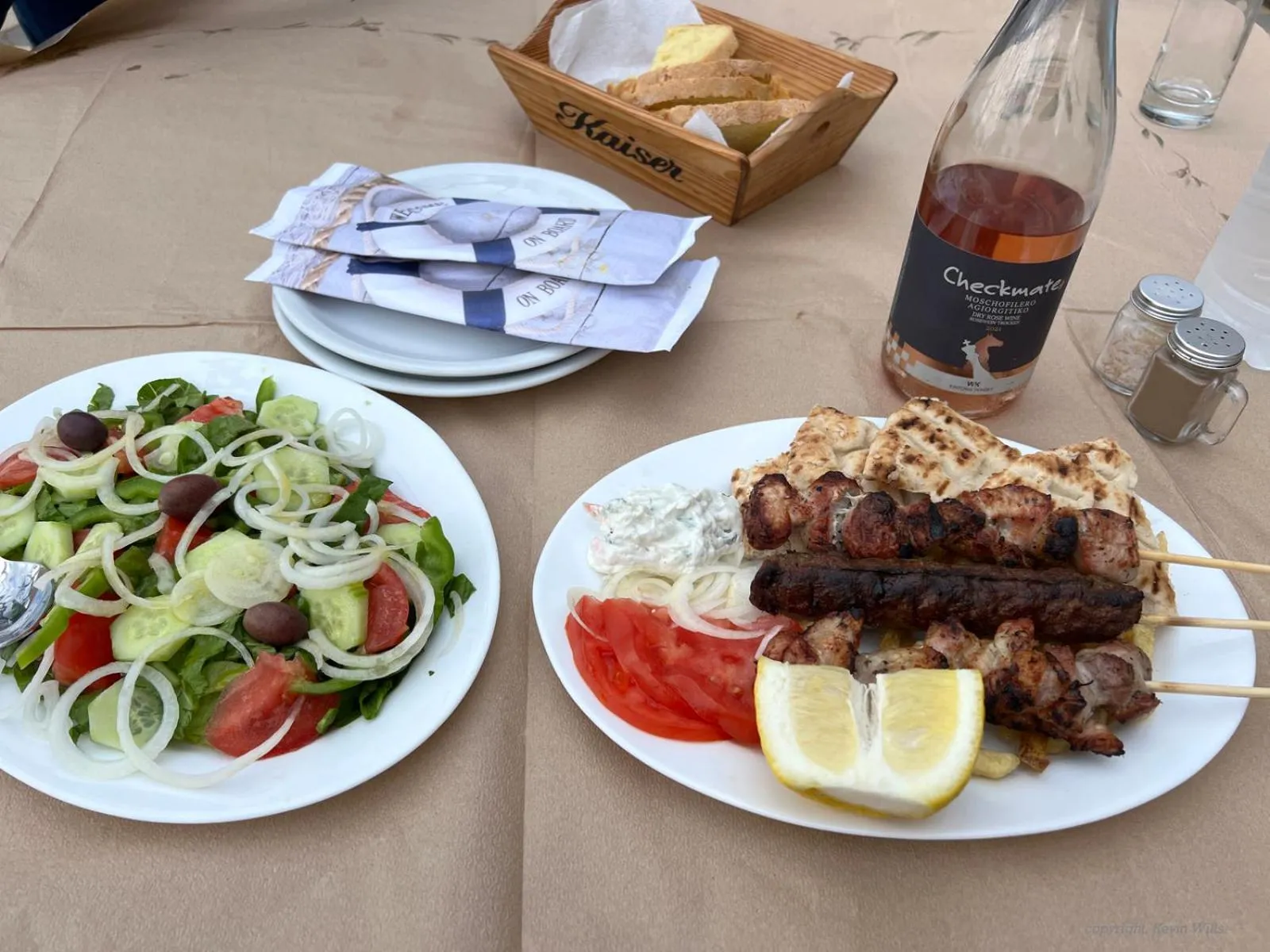 Food and drinks in Panorama Hotel - Restaurant