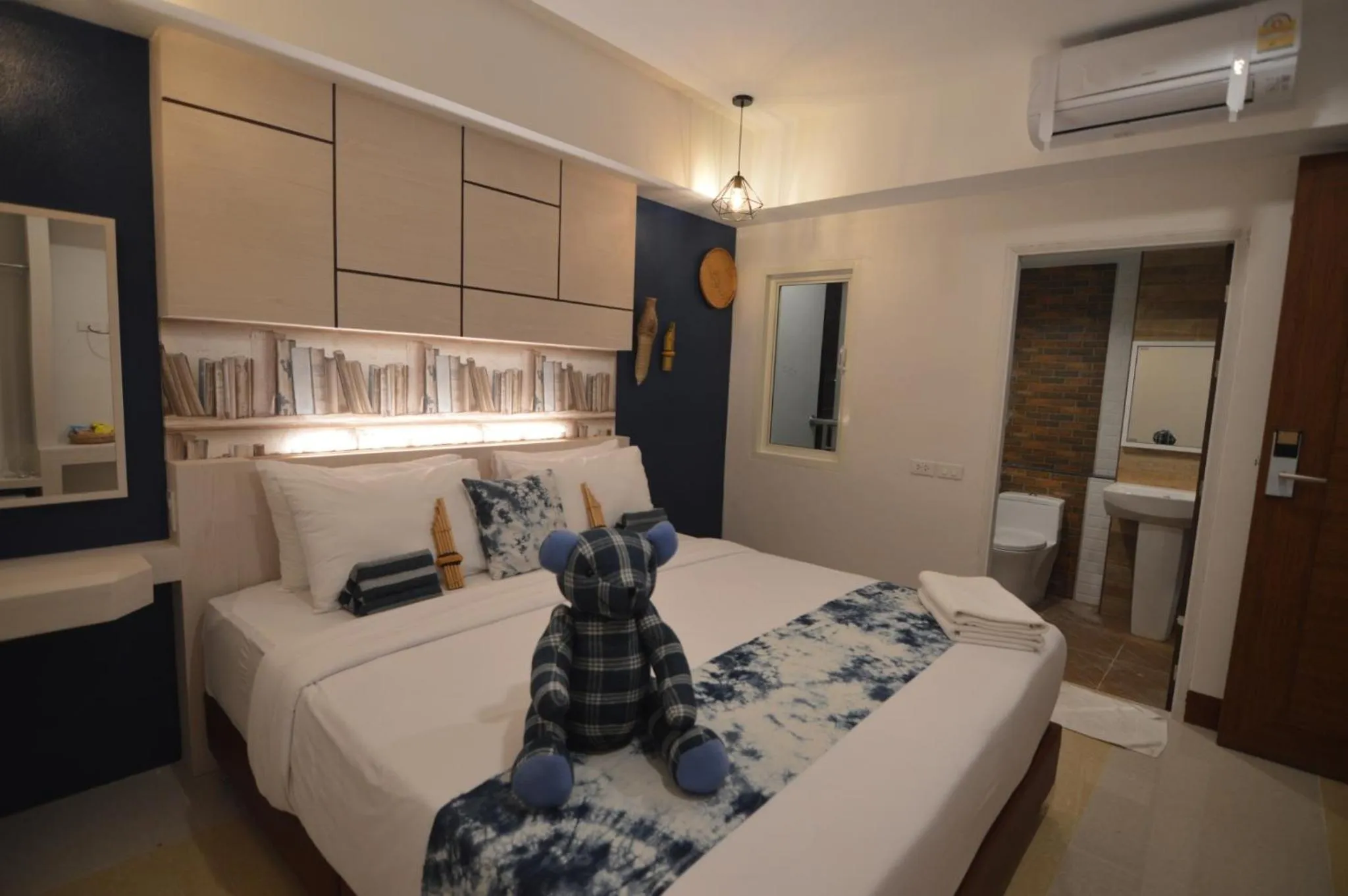 Bed in UD Capital Hotel