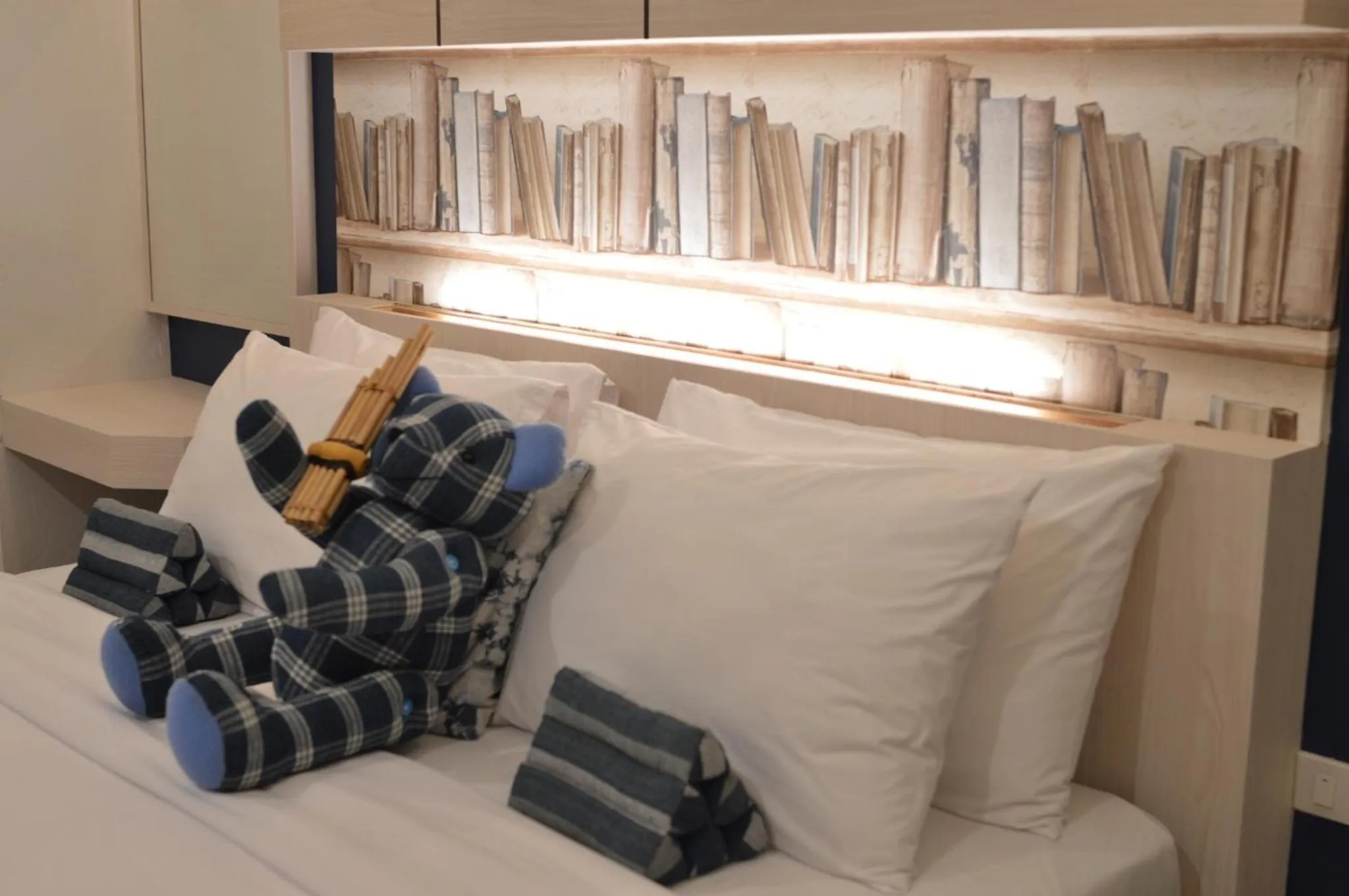 Bed in UD Capital Hotel