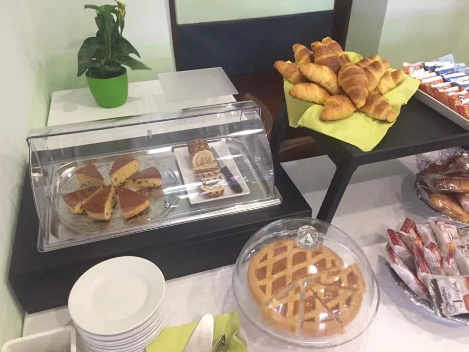 Buffet breakfast in Albergo Riva