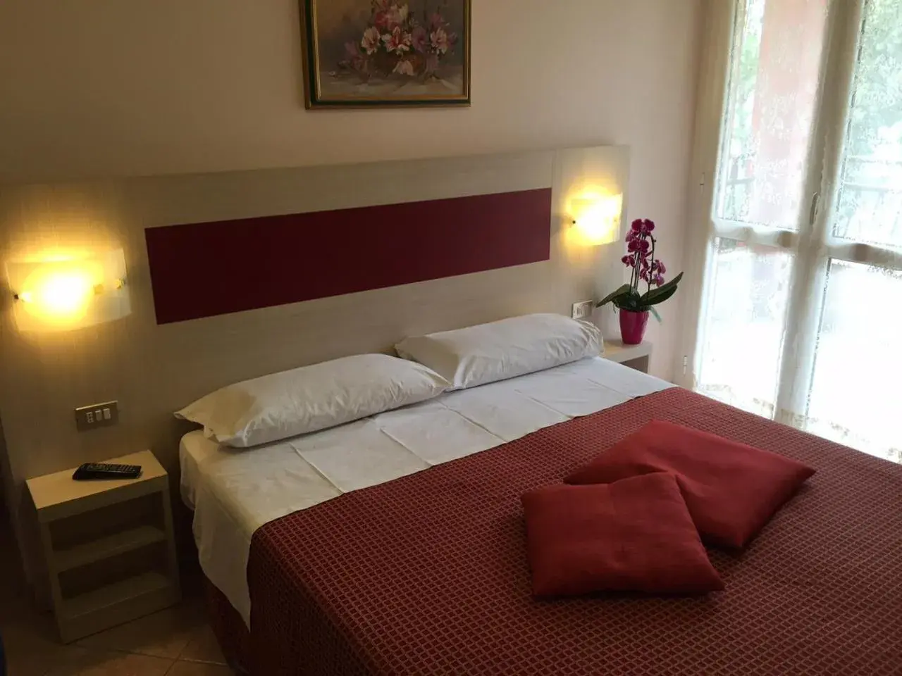 Economy Double Room with Partial Lake View in Albergo Riva Economy Double Room with Partial Lake View in Albergo Riva