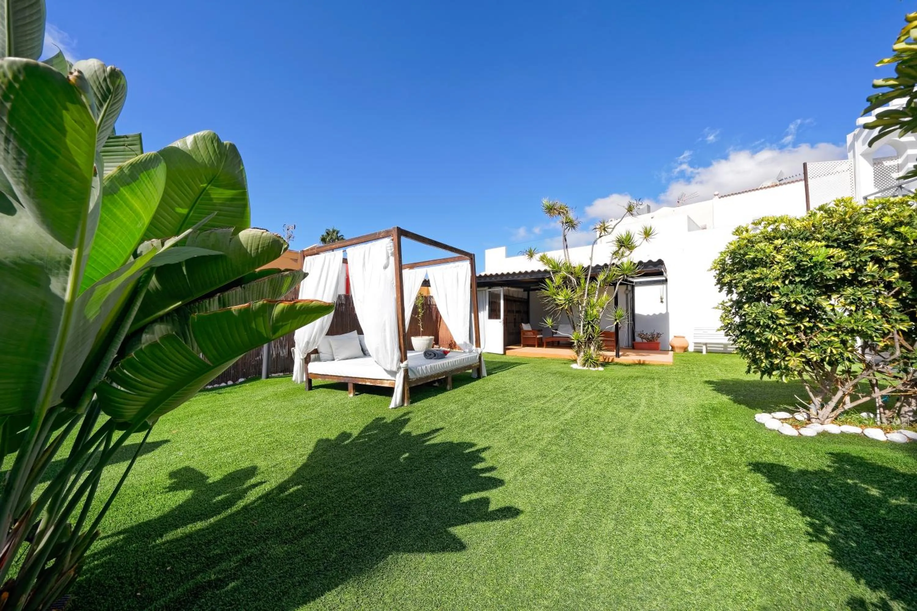 Garden in Vista Bonita - Gay and Lesbian Only Resort