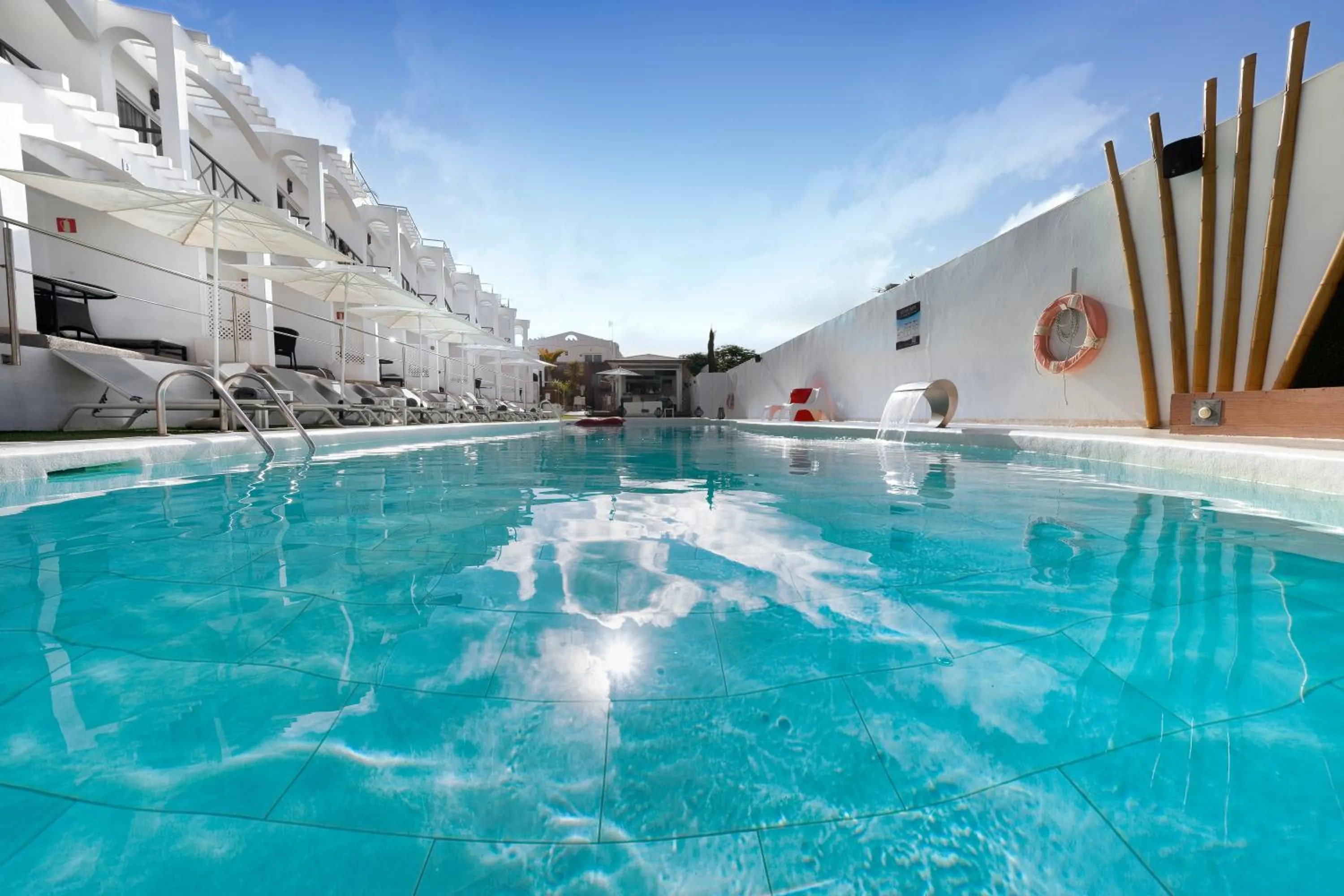 Swimming pool in Vista Bonita - Gay and Lesbian Only Resort