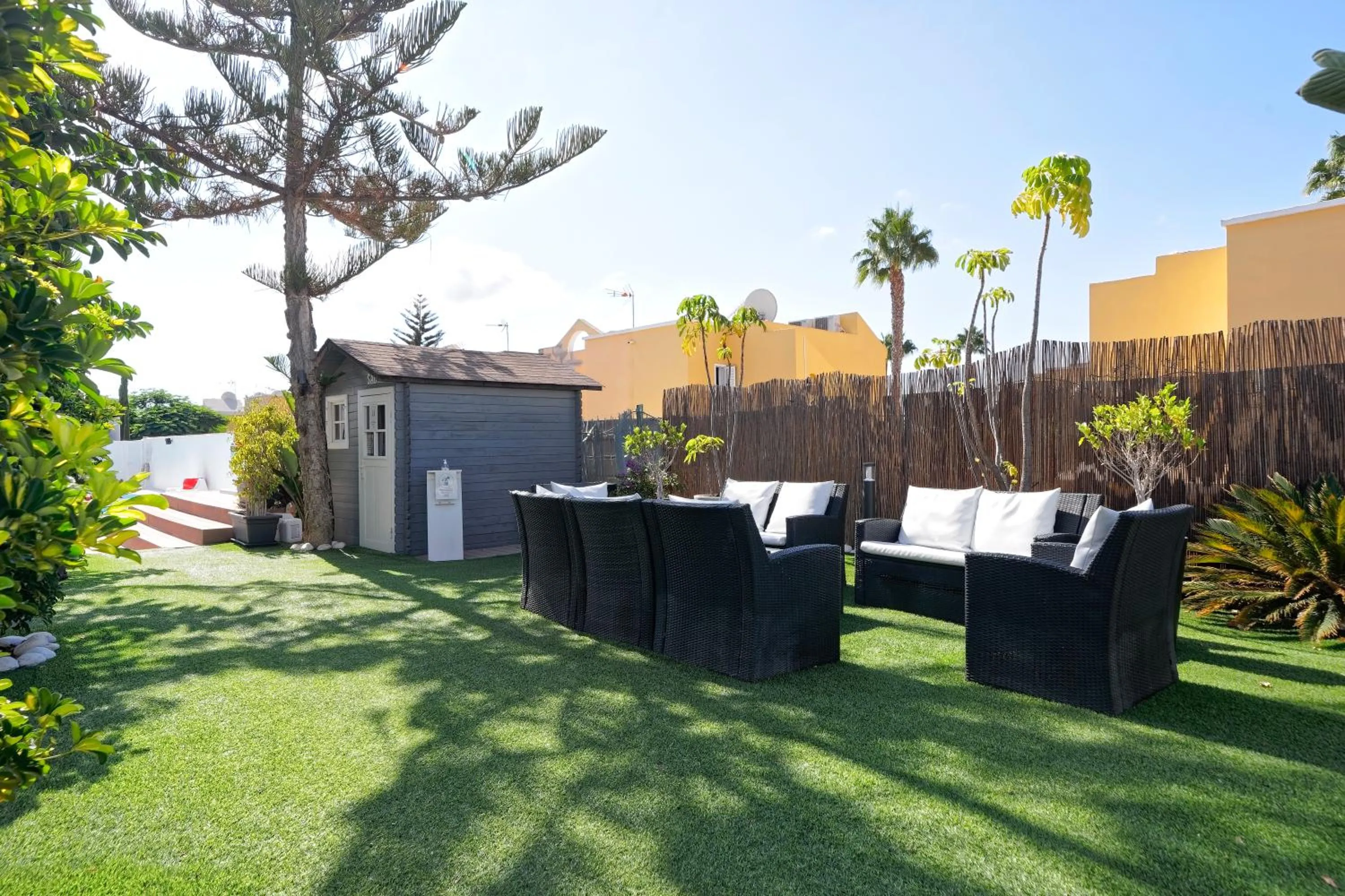 Garden in Vista Bonita - Gay and Lesbian Only Resort