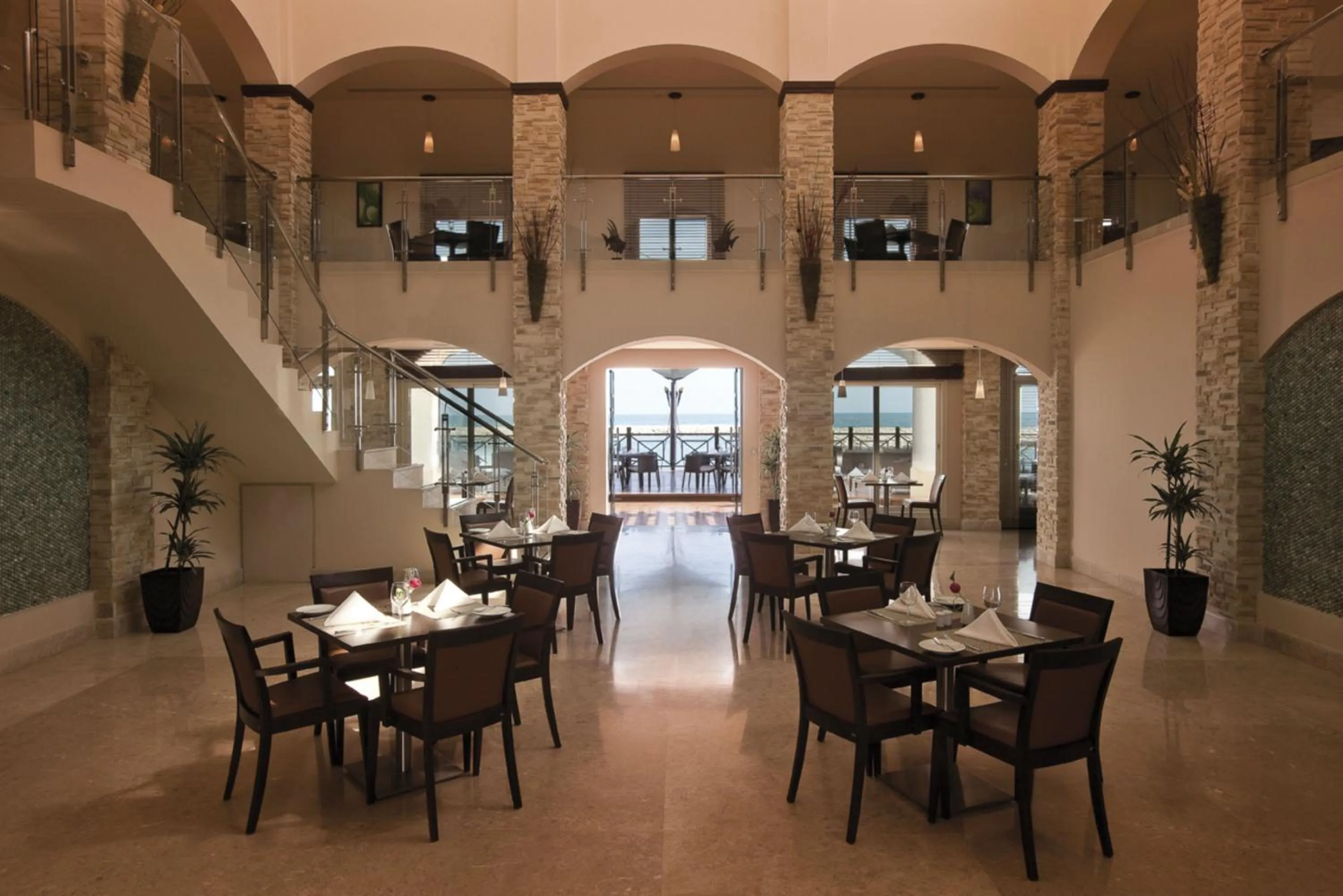 Restaurant/places to eat in Mövenpick Beach Resort Al Khobar