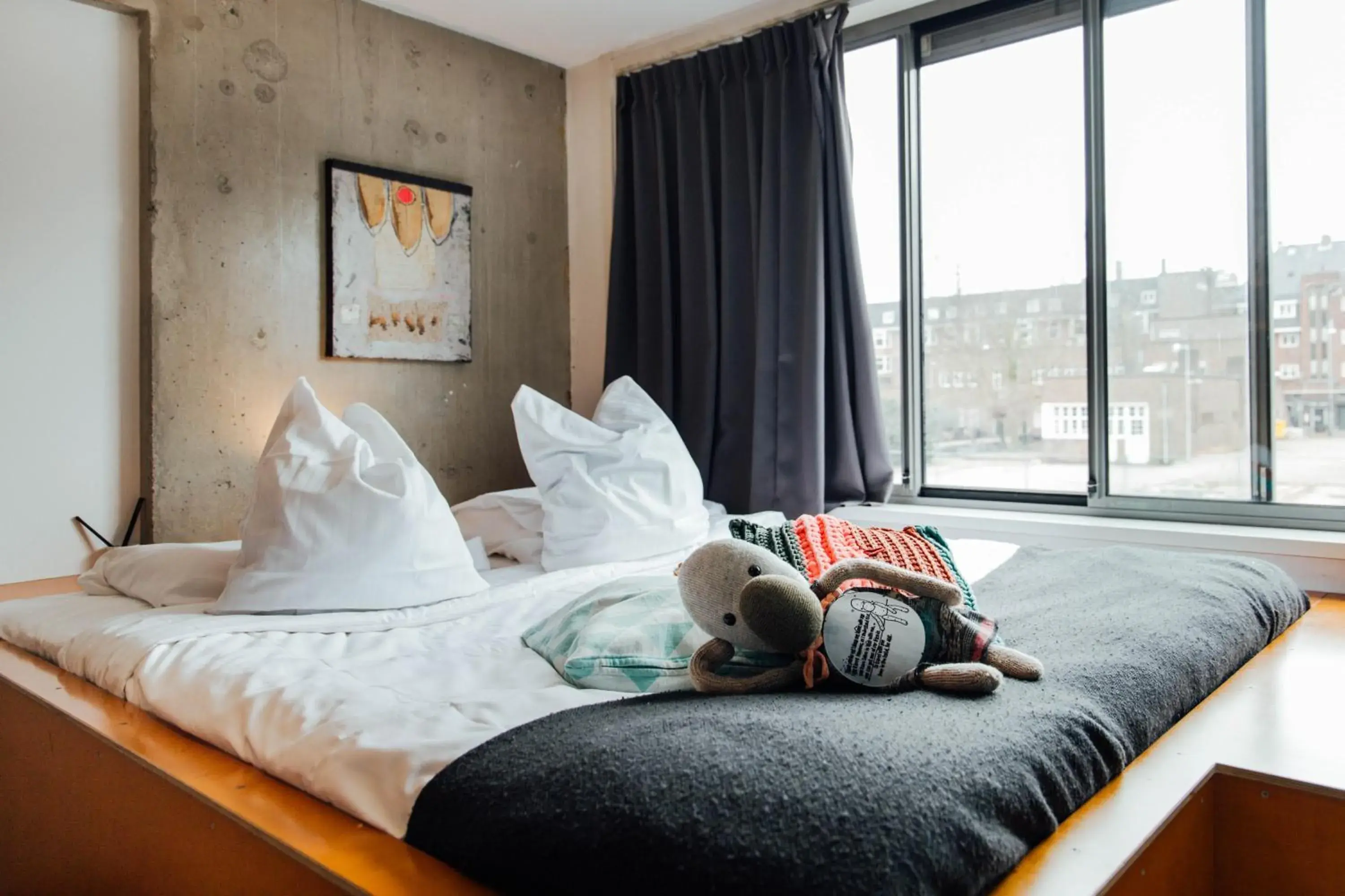 Deluxe Double En-Suite Room with Canal View in ClinkMama Deluxe Double En-Suite Room with Canal View in ClinkMama