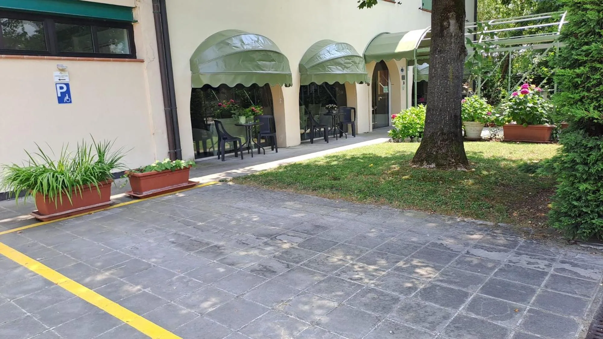 Property building in Ducathotel