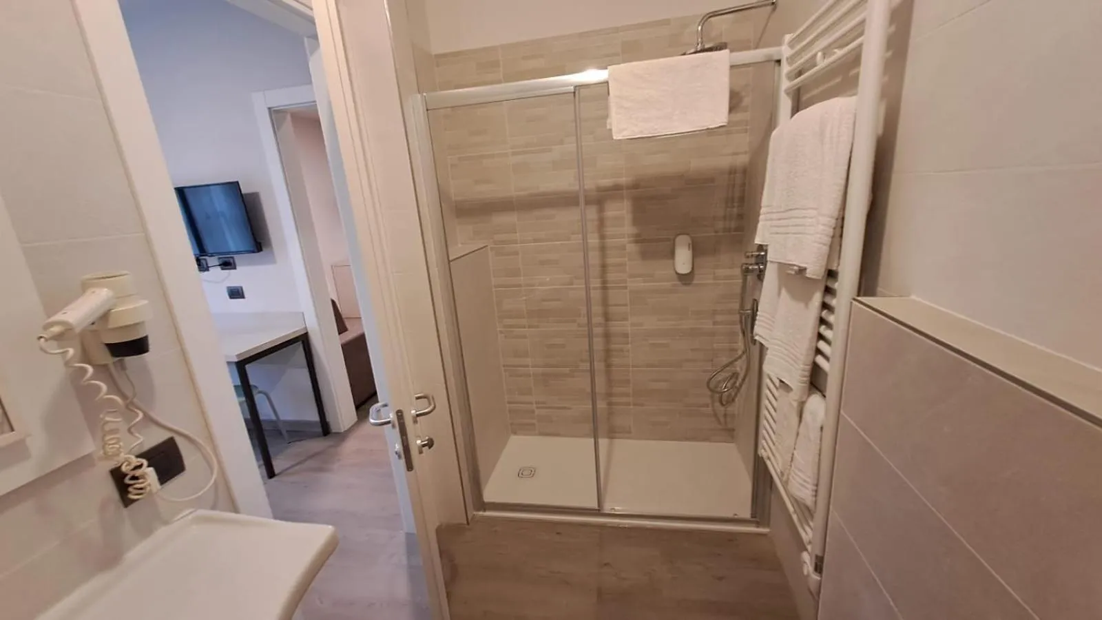 Bathroom in Ducathotel