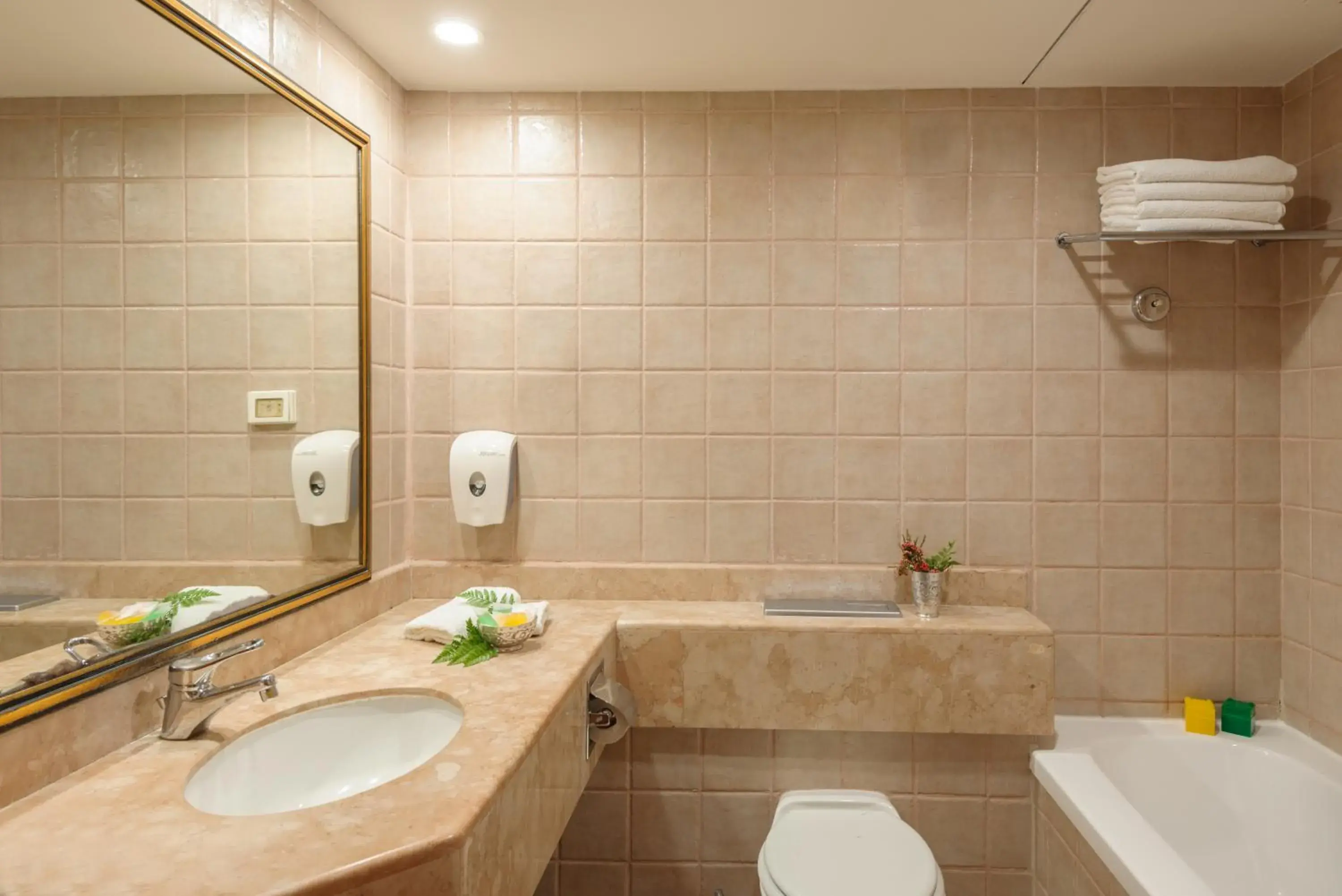 Deluxe Suite with Sea View - single occupancy in Arena Hotel by the Beach Deluxe Suite with Sea View - single occupancy in Arena Hotel by the Beach