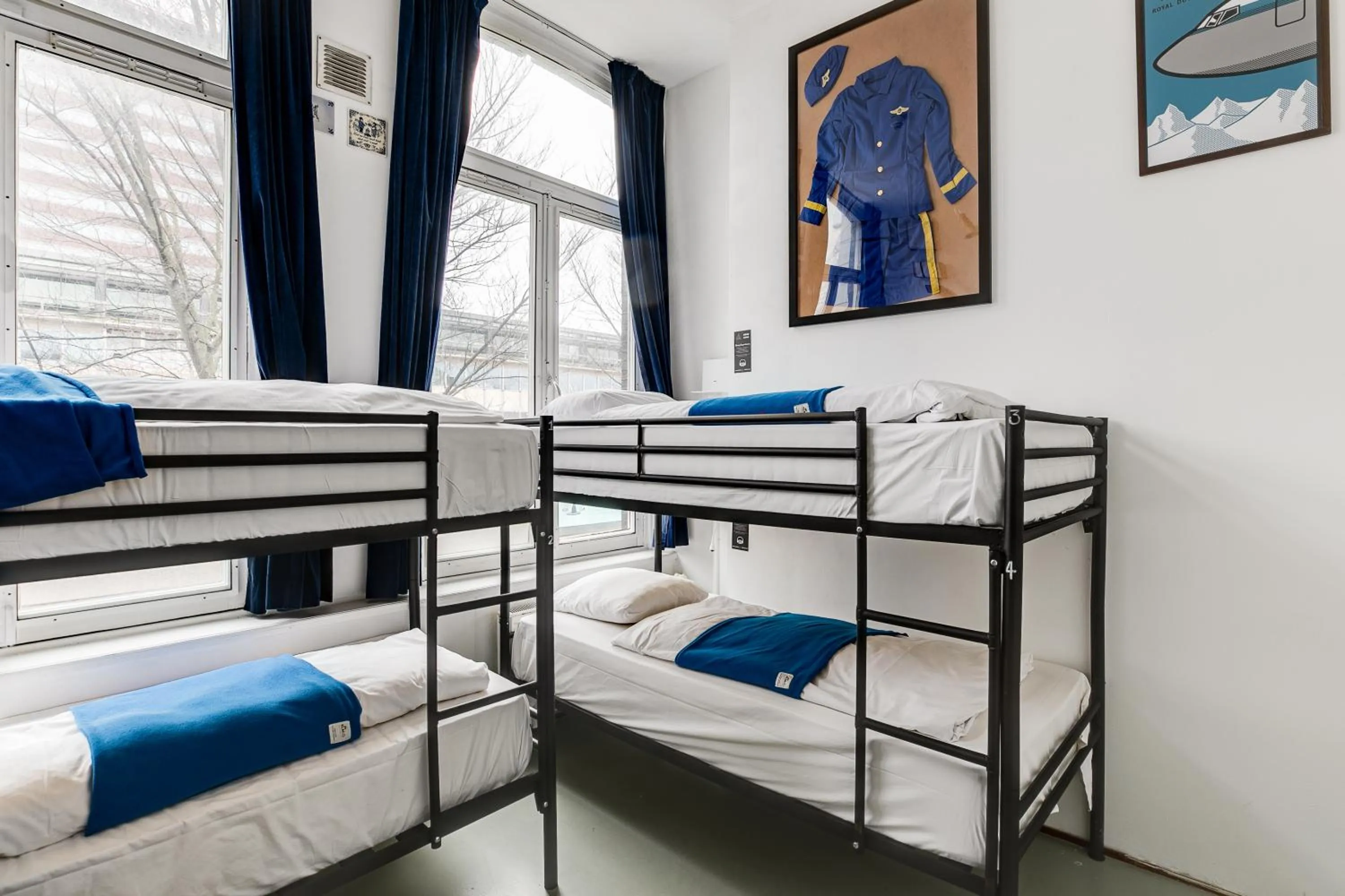 Photo of the whole room, Bed in ClinkCoco