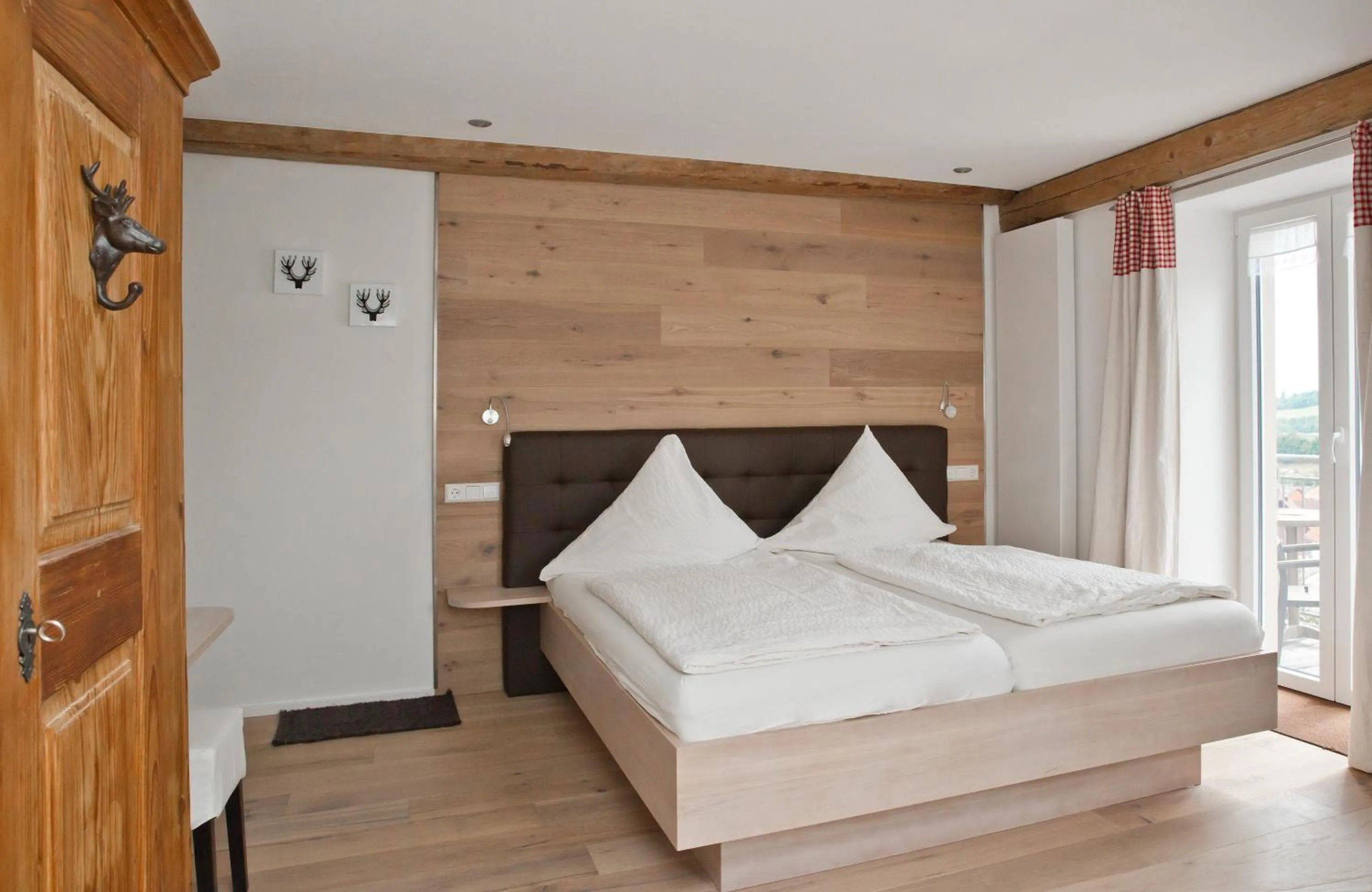 Photo of the whole room, Bed in Pension Kramer