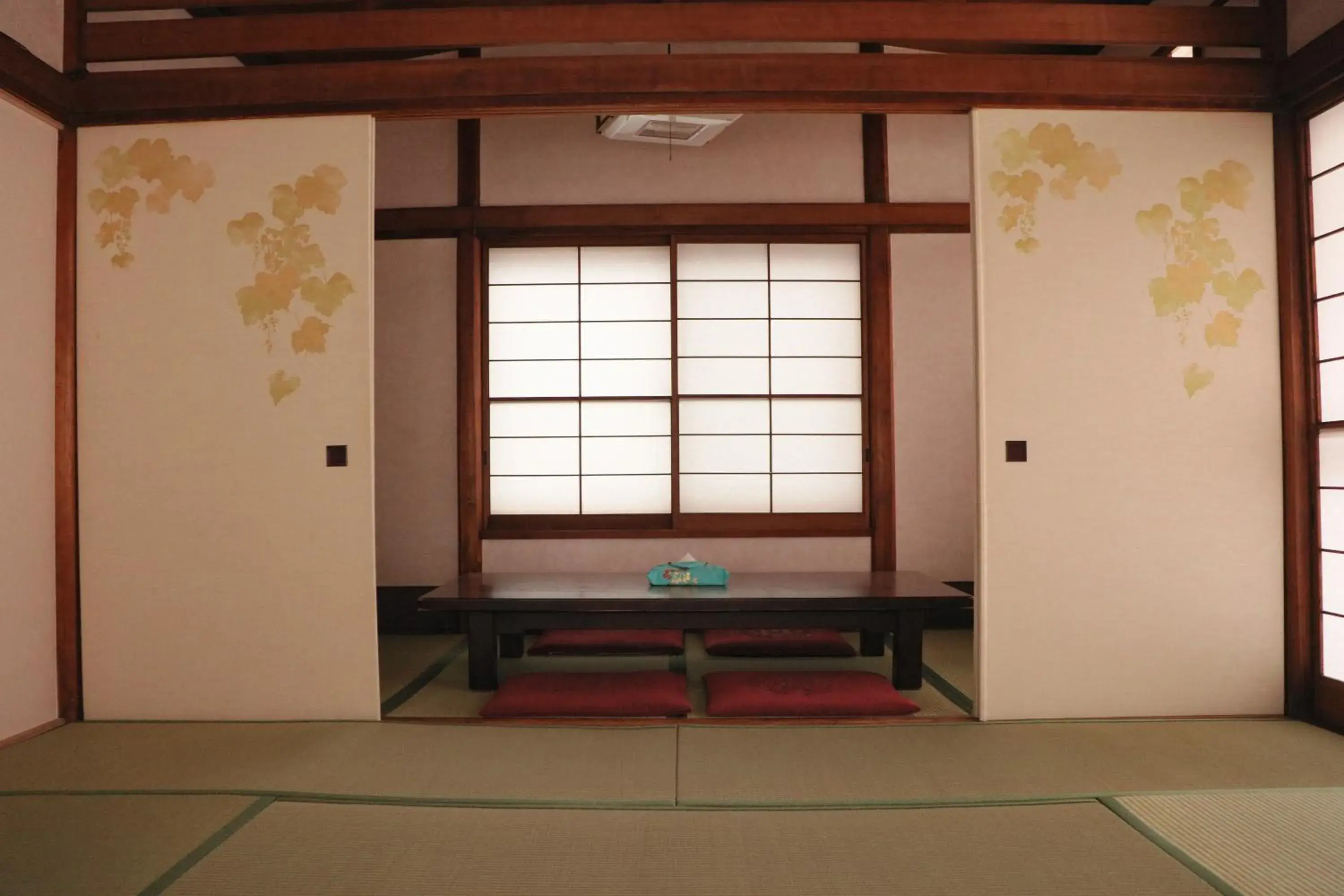 Japanese-Style Quadruple Room in Ito Ryokan Japanese-Style Quadruple Room in Ito Ryokan