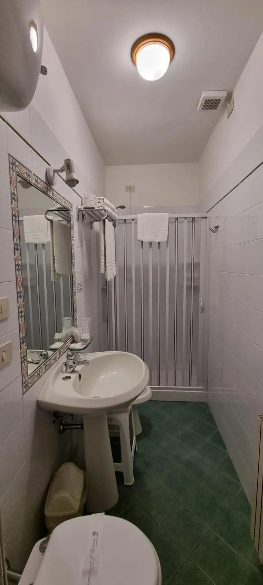 Bathroom in Hotel I Platani