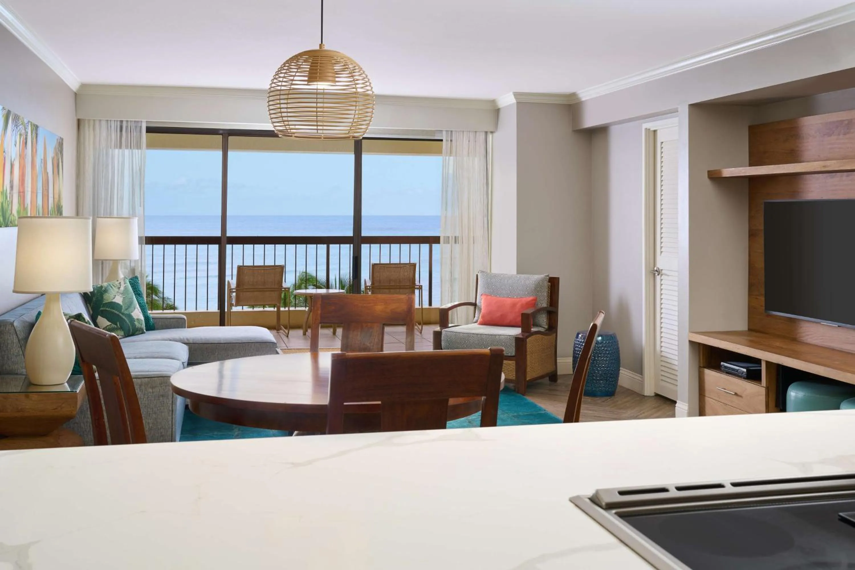 TV and multimedia in Aston Waikiki Beach Tower