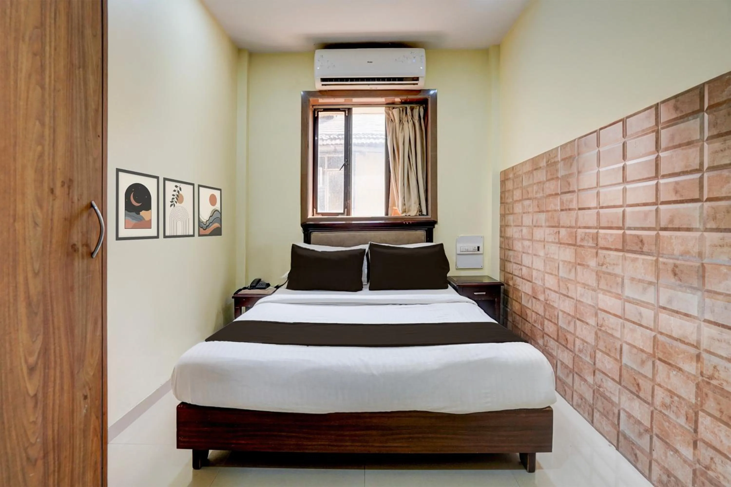 Bedroom in Hotel O Gold Coast