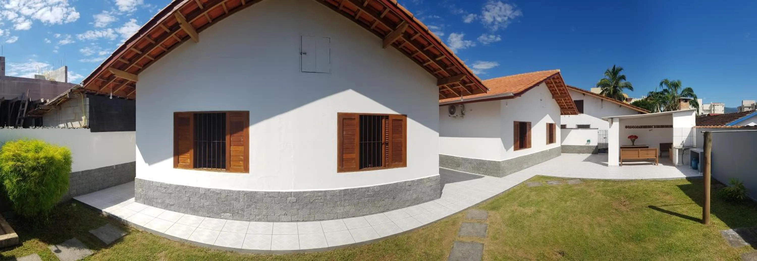 Garden view in Chalés Canoas Ubatuba
