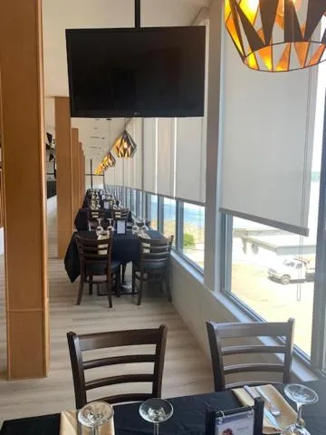 Restaurant/places to eat in Anchor Inn and Suites