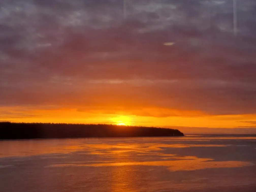 Sunrise in Anchor Inn and Suites