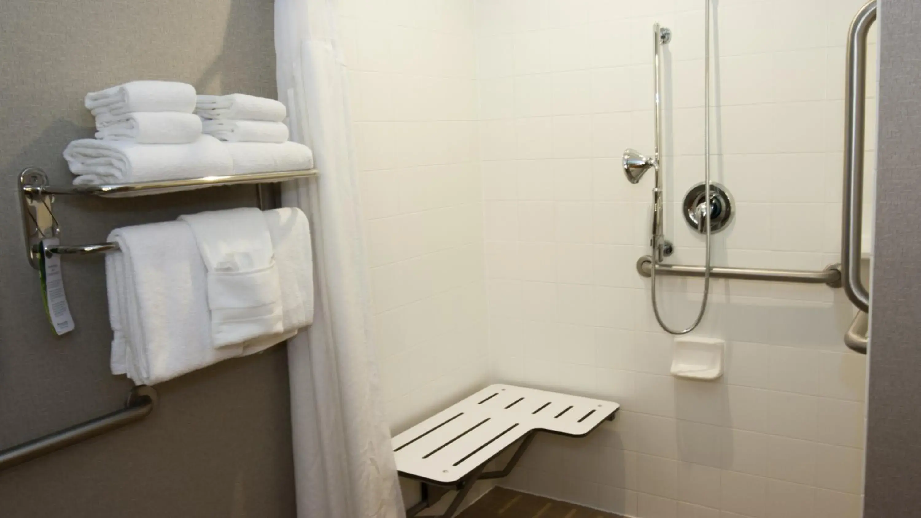 Suite with Two Queen Beds and Accessible Roll-In Shower in Holiday Inn Express & Suites Cheney by IHG Suite with Two Queen Beds and Accessible Roll-In Shower in Holiday Inn Express & Suites Cheney by IHG