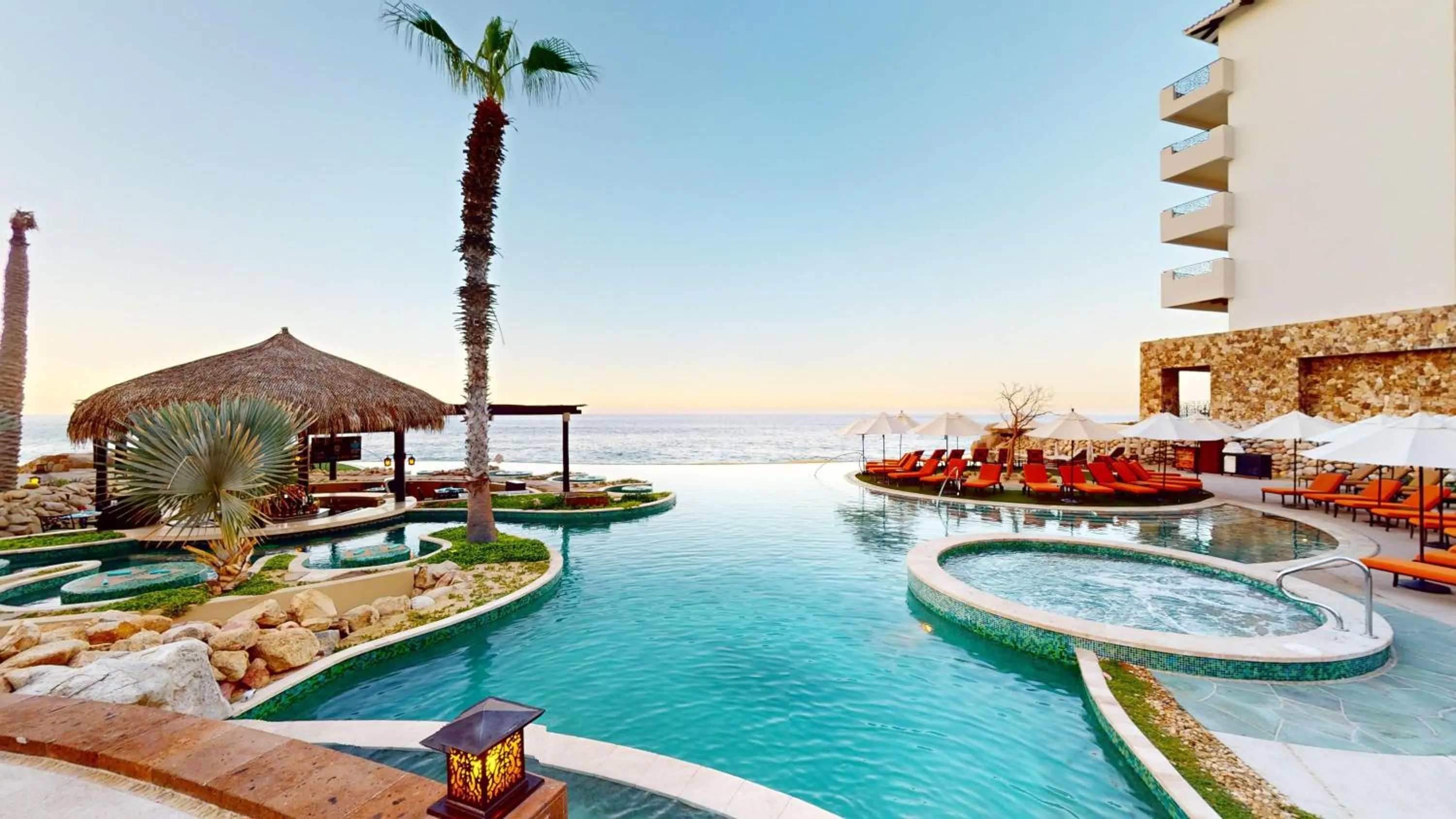 Hot Tub in Grand Solmar Land's End Resort & Spa