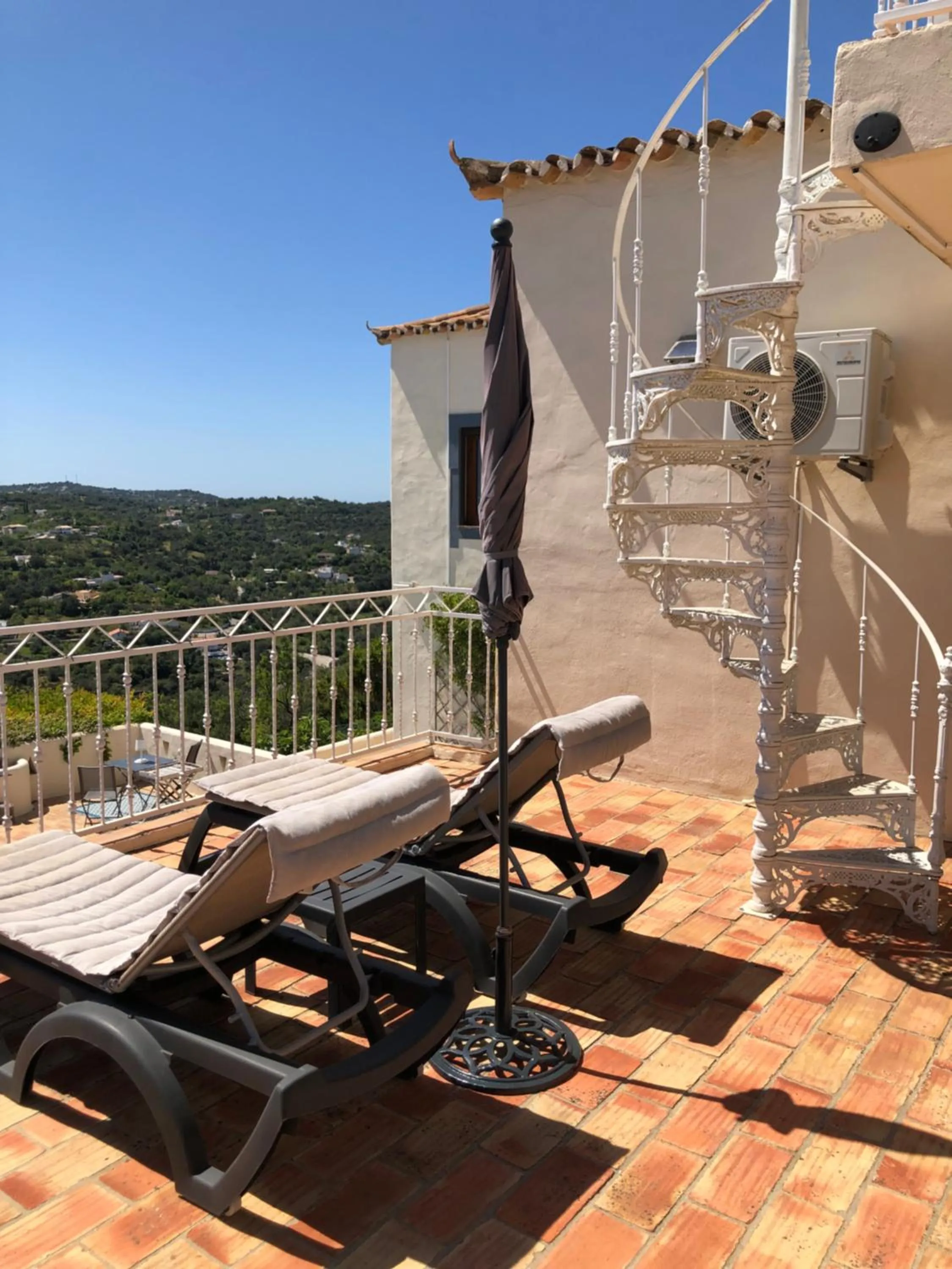 View (from property/room) in Felicidade