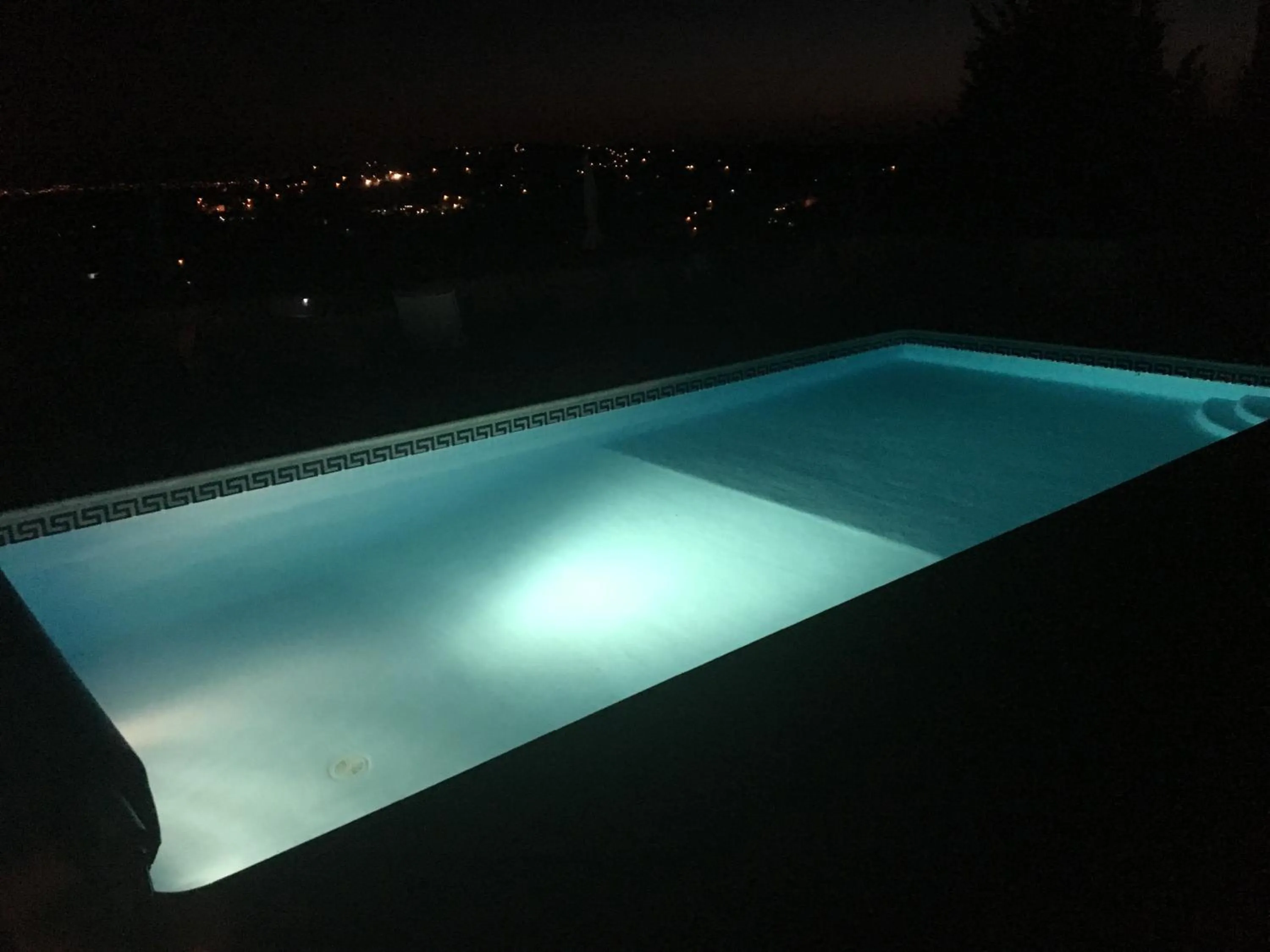 Swimming pool in Felicidade