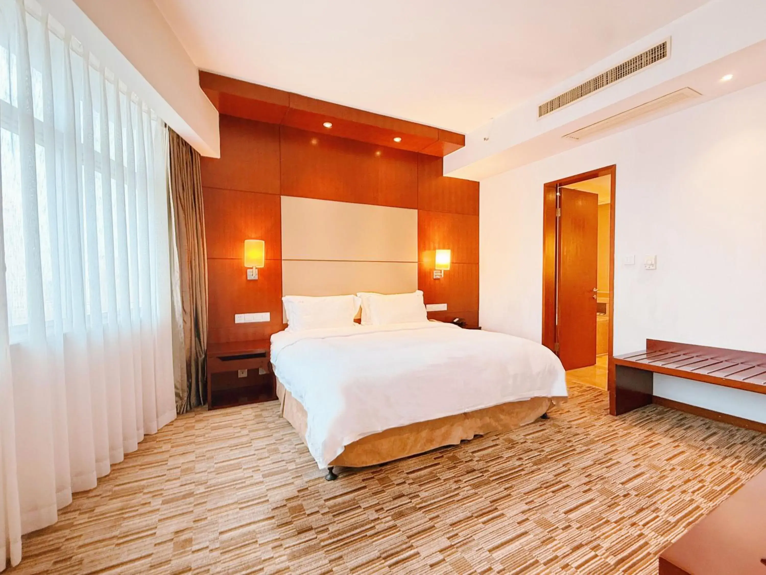 King Suite in Holiday Inn Xiaoshan by IHG King Suite in Holiday Inn Xiaoshan by IHG