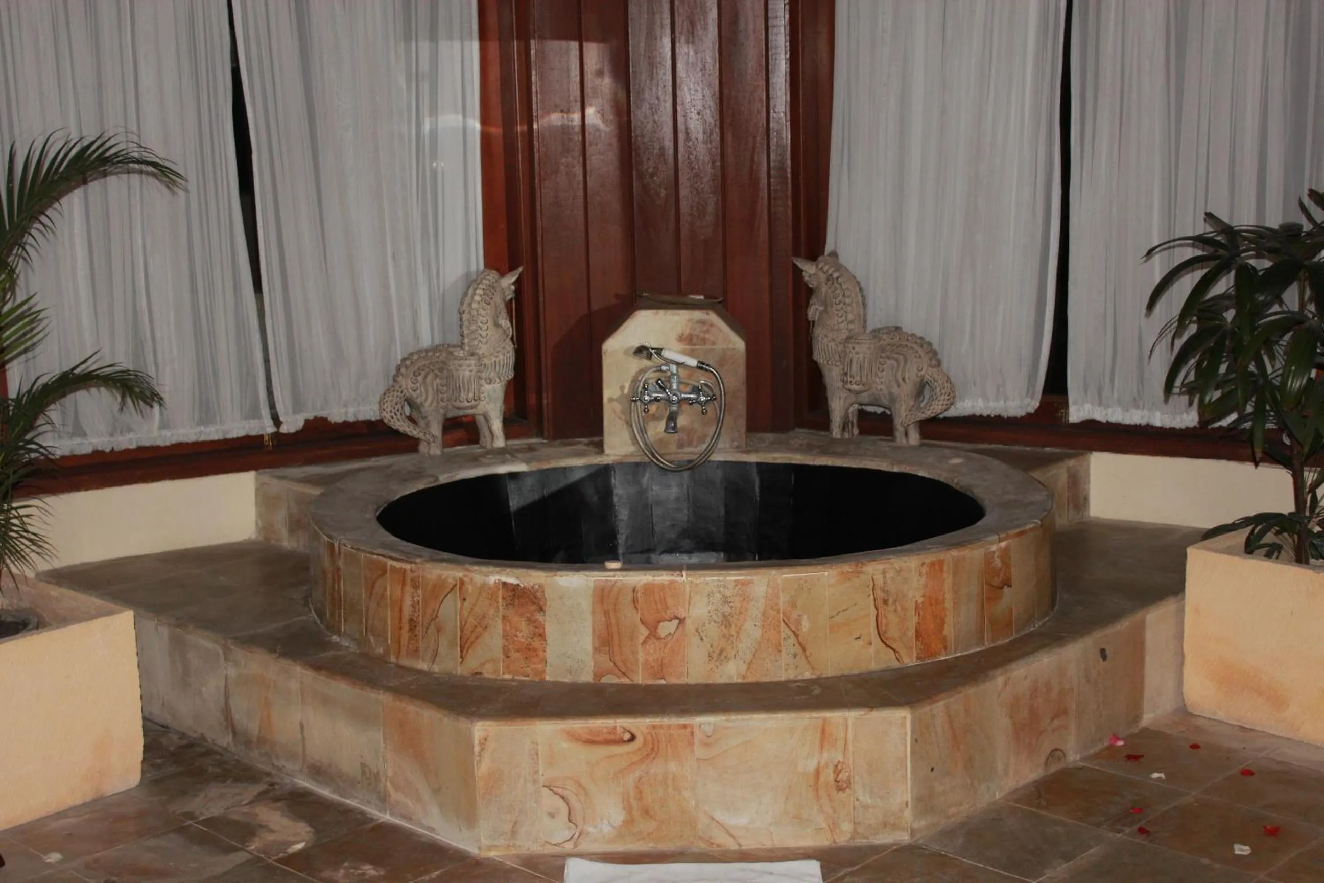 Bath in Dewani Villa Resort