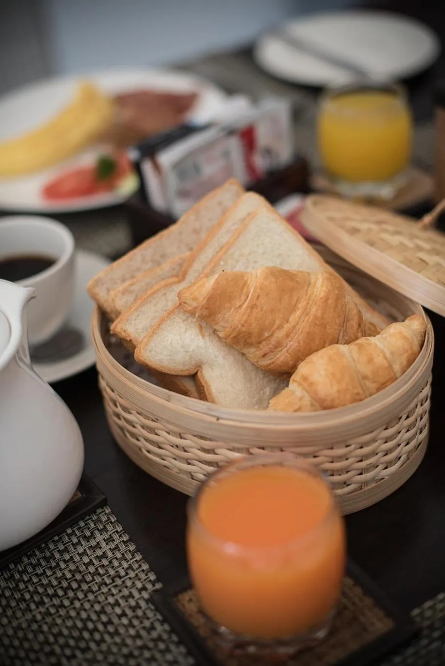 Food and drinks in The Tukad Villa