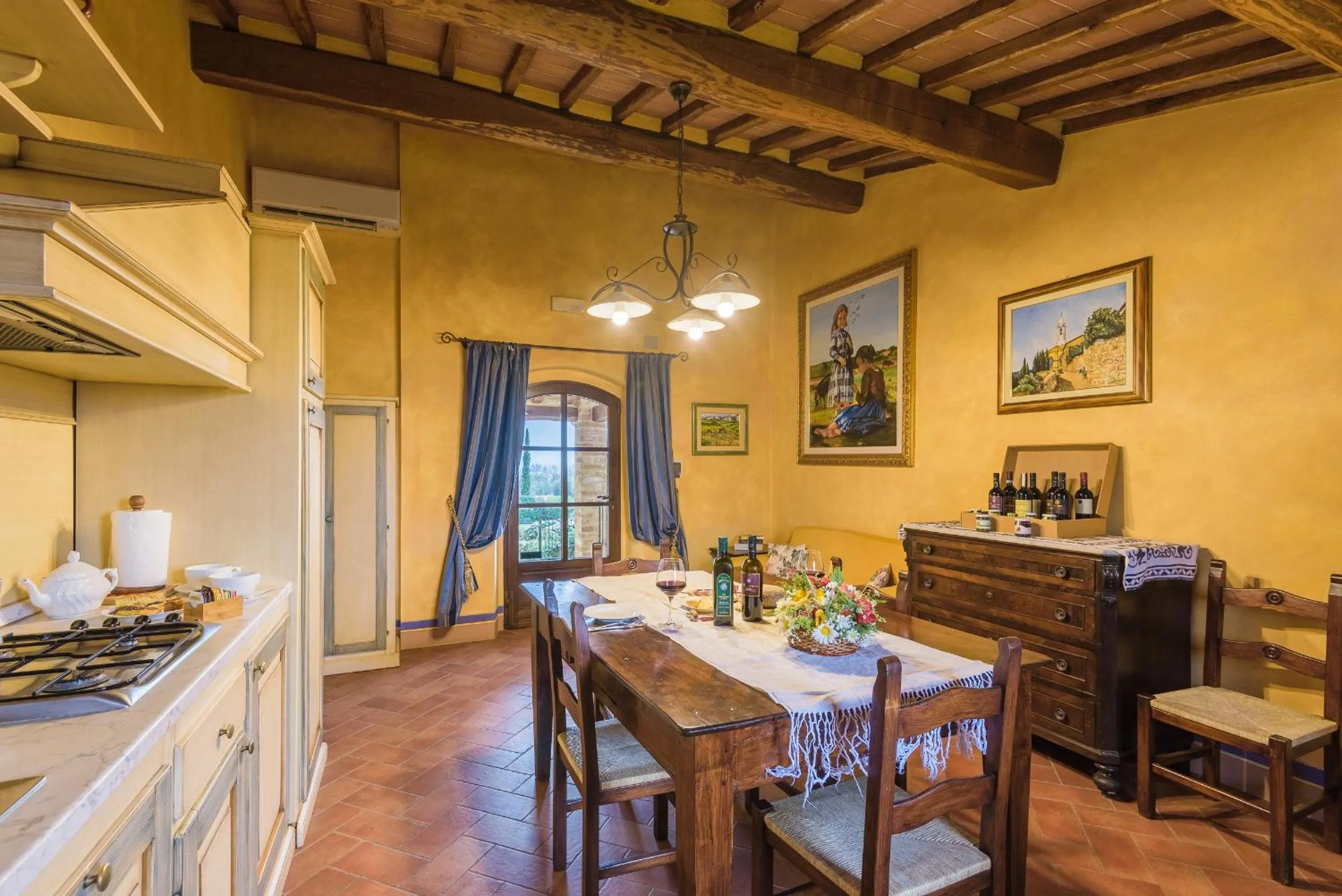 Kitchen or kitchenette in Agriturismo Il Macchione