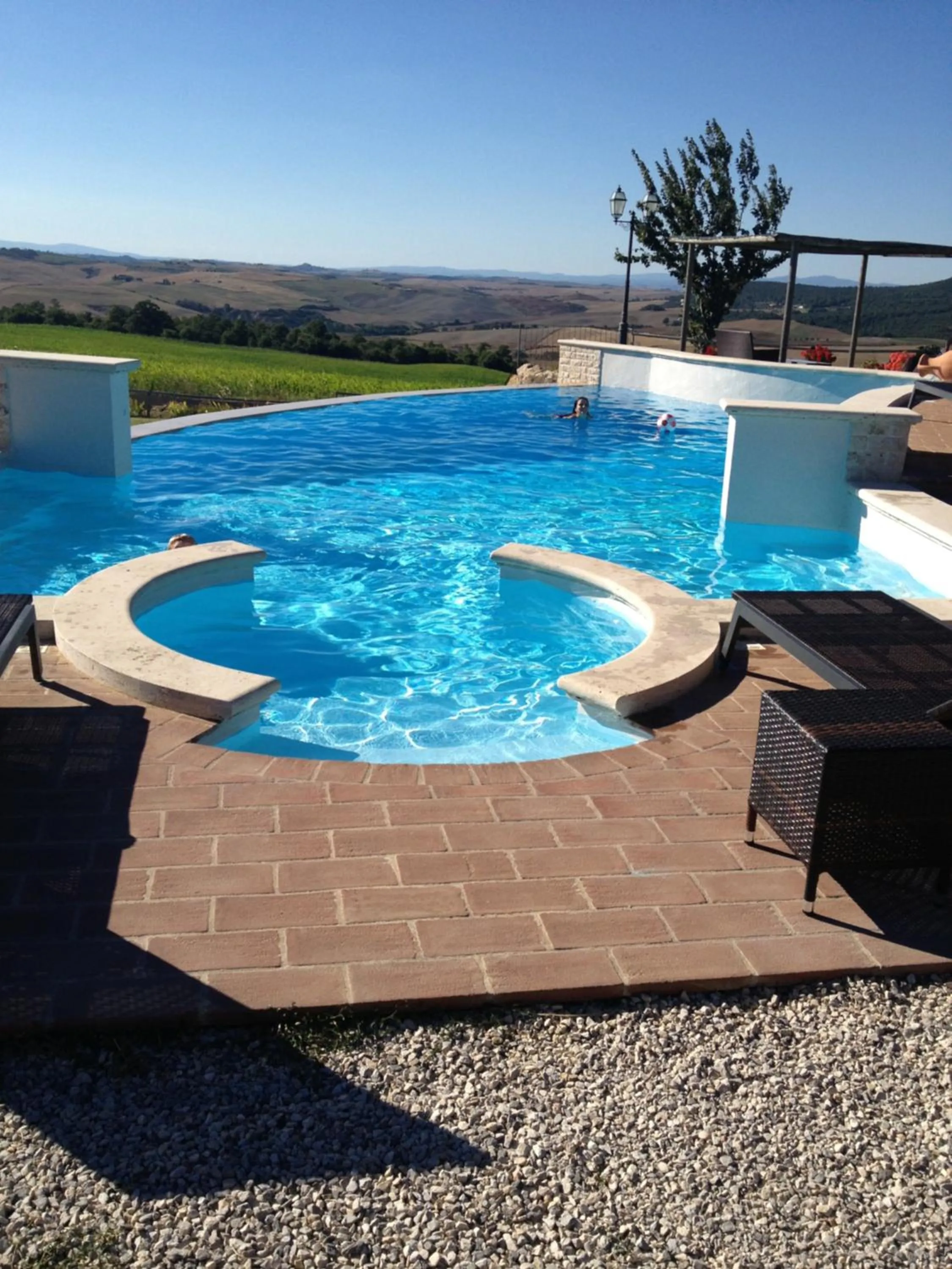 Swimming pool in Agriturismo Il Macchione