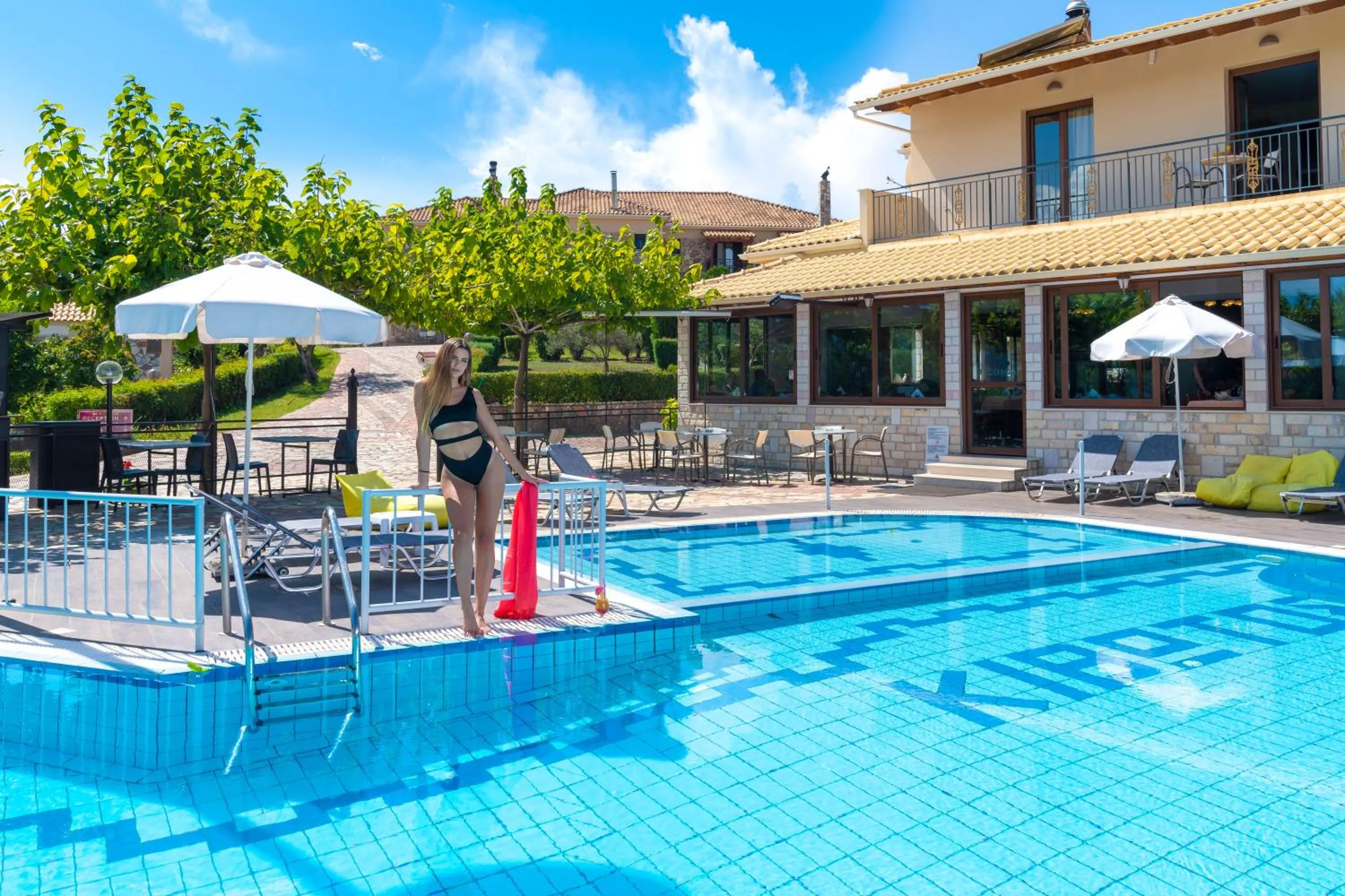 Swimming pool in Thermios Apollon