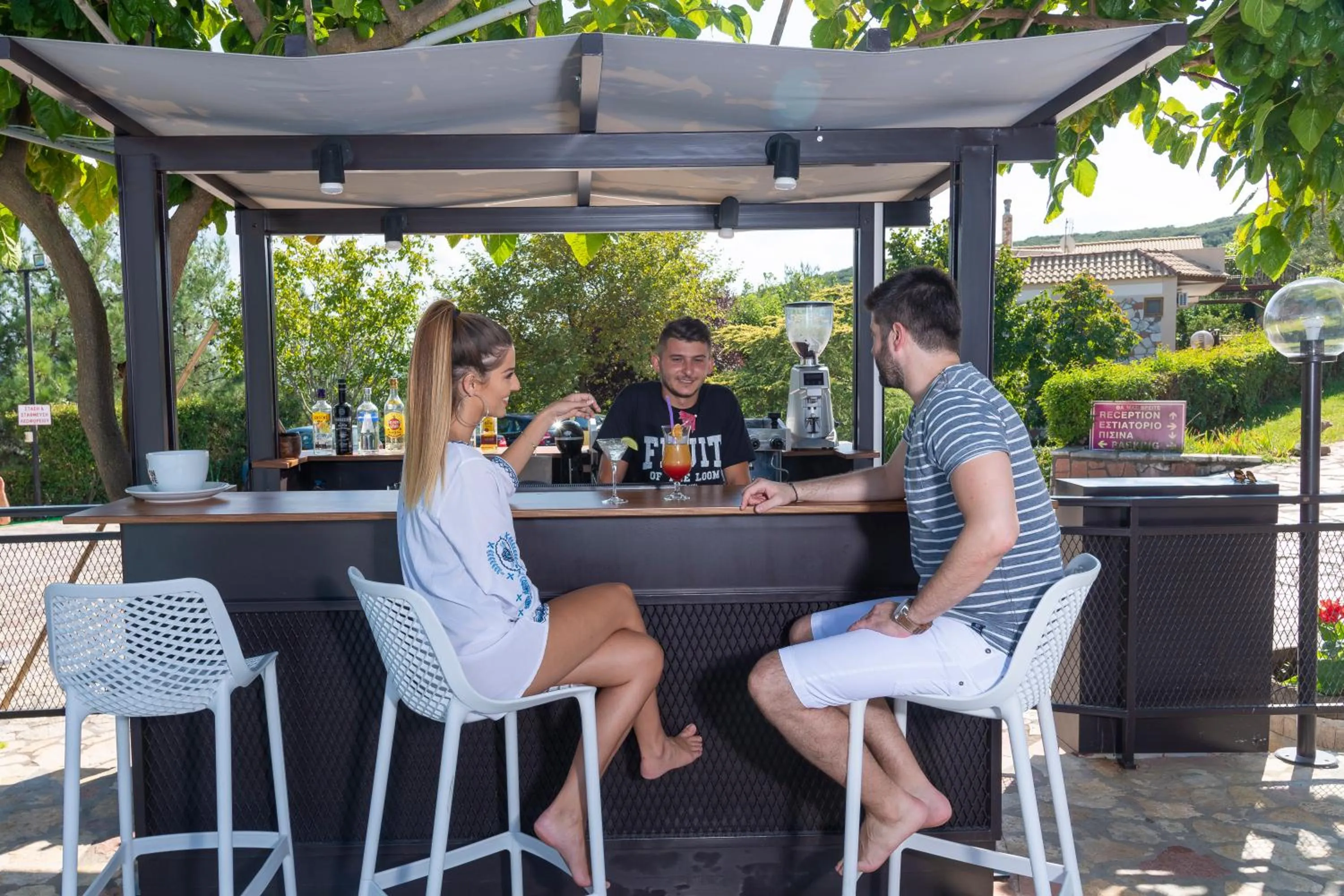 Lounge or bar in Thermios Apollon