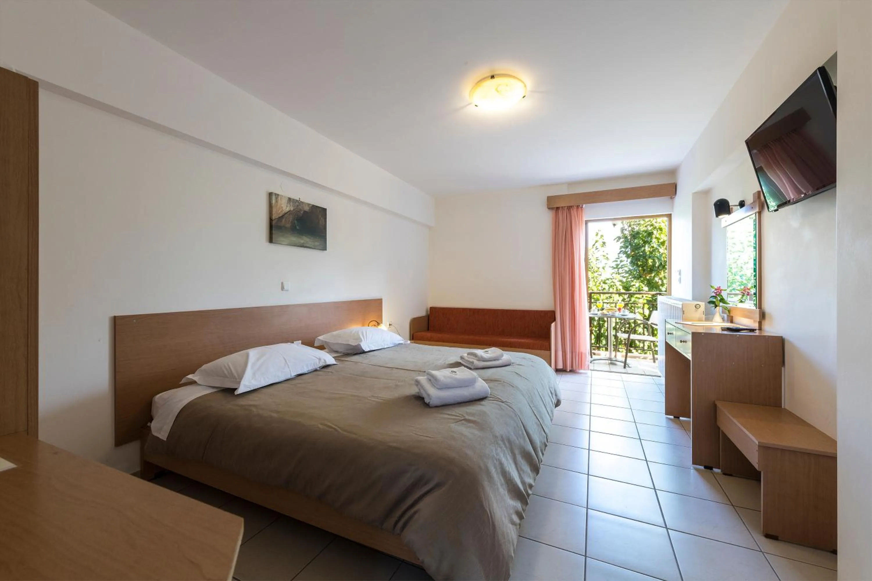 Bedroom, Bed in Thermios Apollon