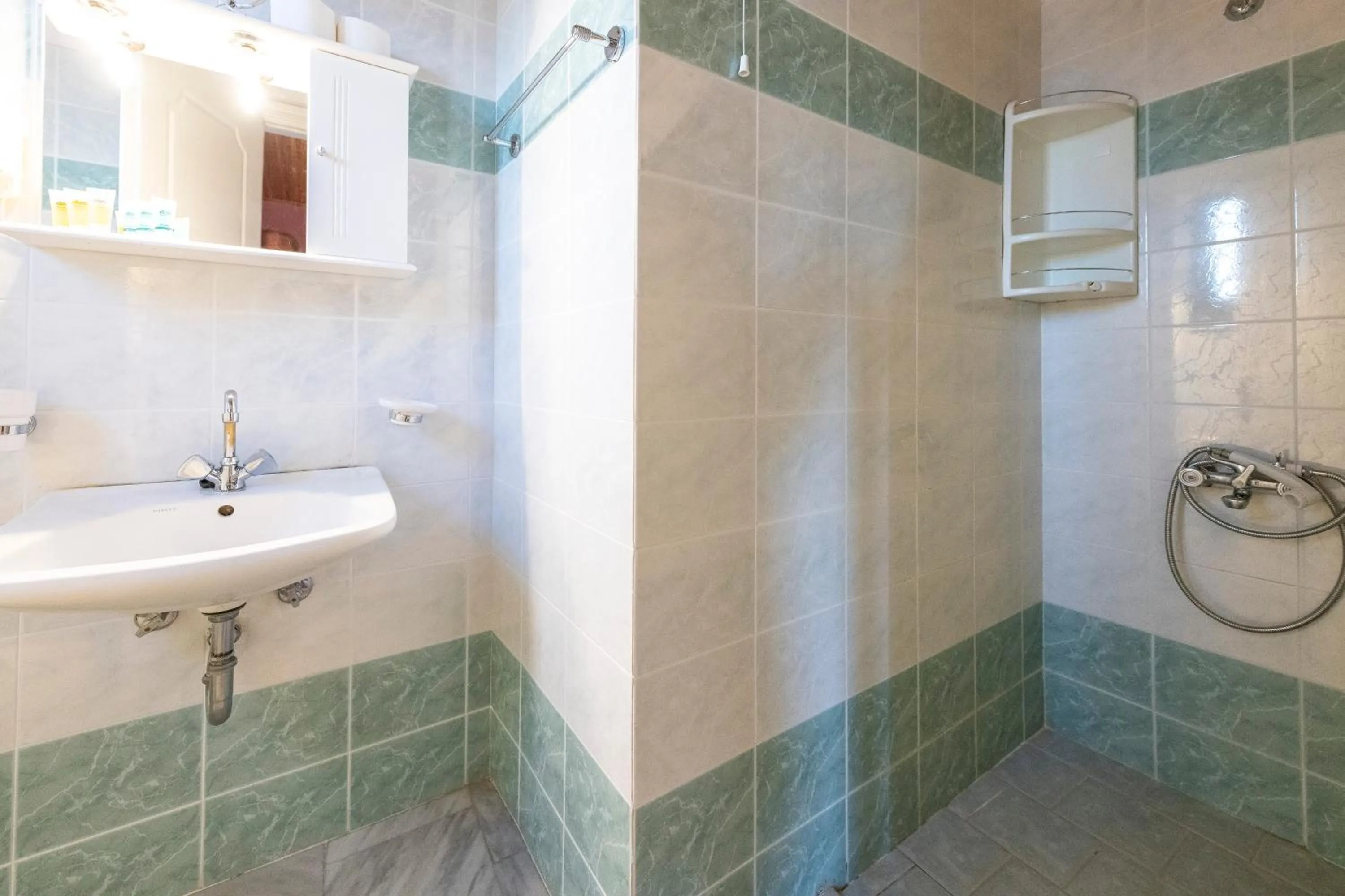 Bathroom in Thermios Apollon