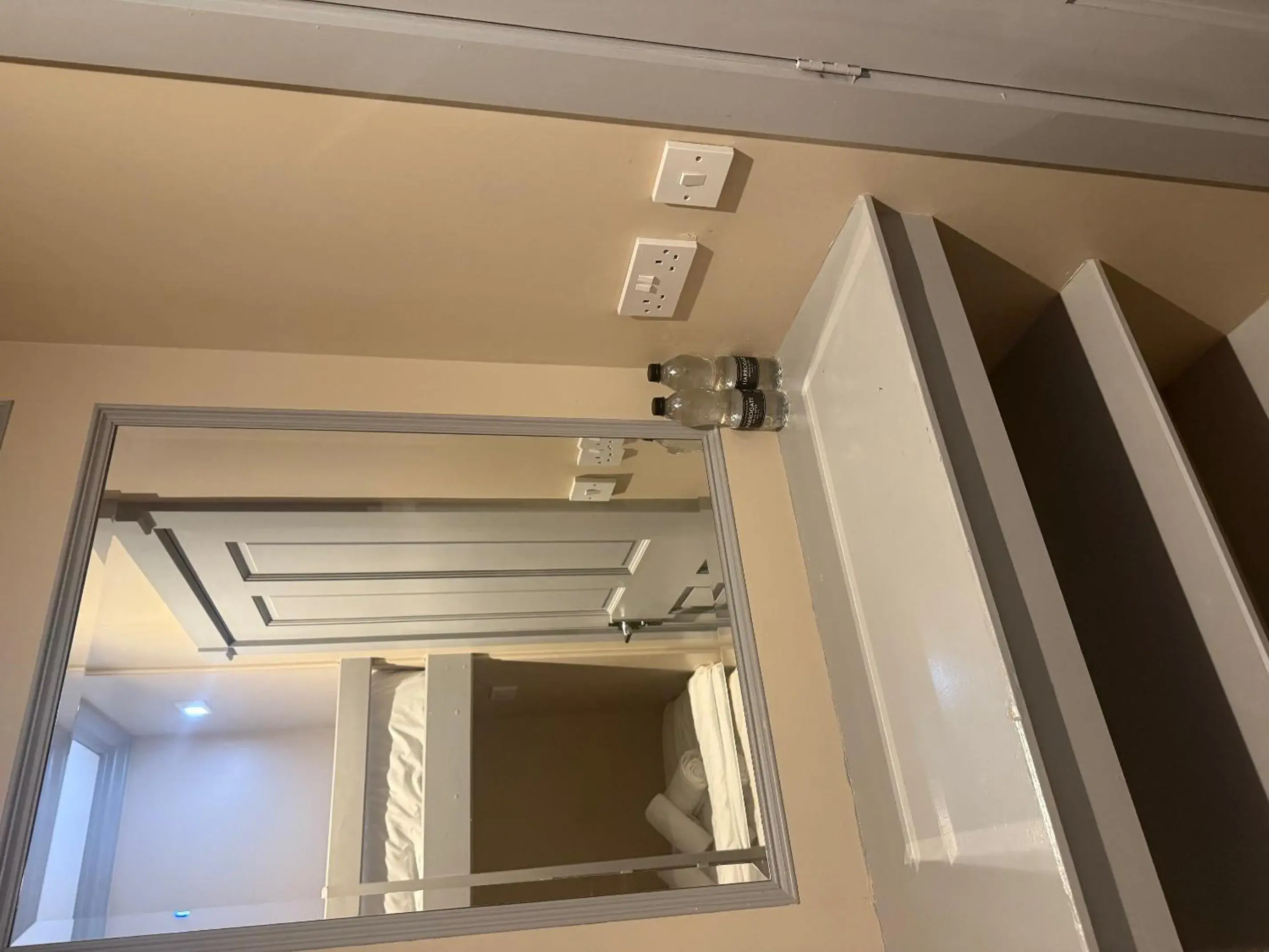 Small Twin Room in Central Station Hotel Liverpool Small Twin Room in Central Station Hotel Liverpool