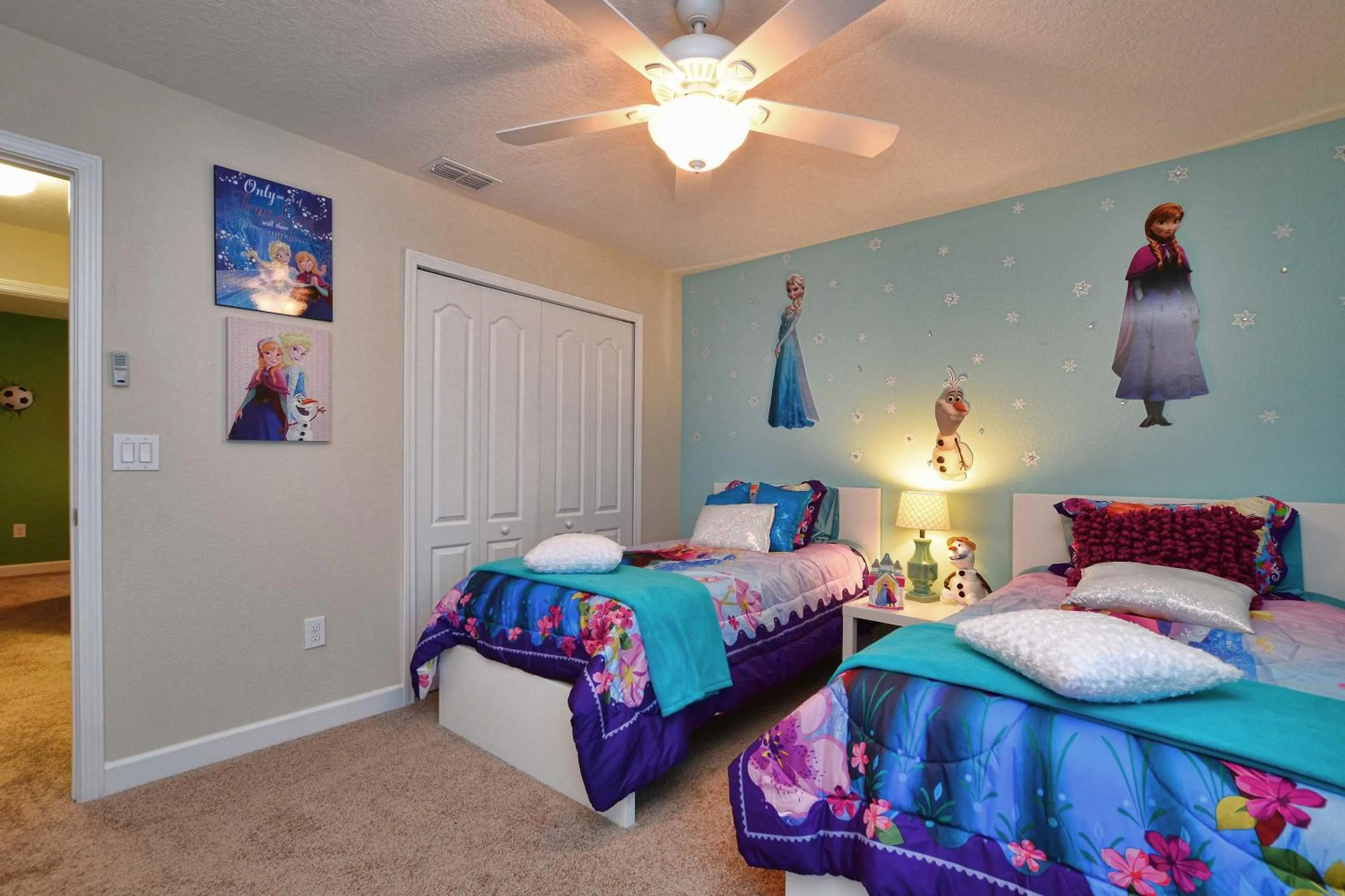 Photo of the whole room, Bed in DISNEY area Luxurious House-Private Pool