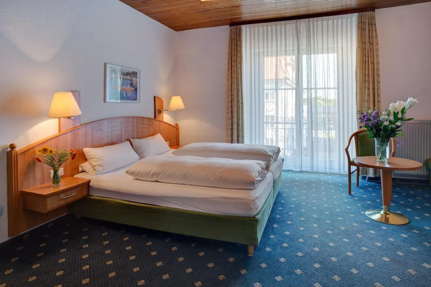 Photo of the whole room, Bed in Hotel Möve garni