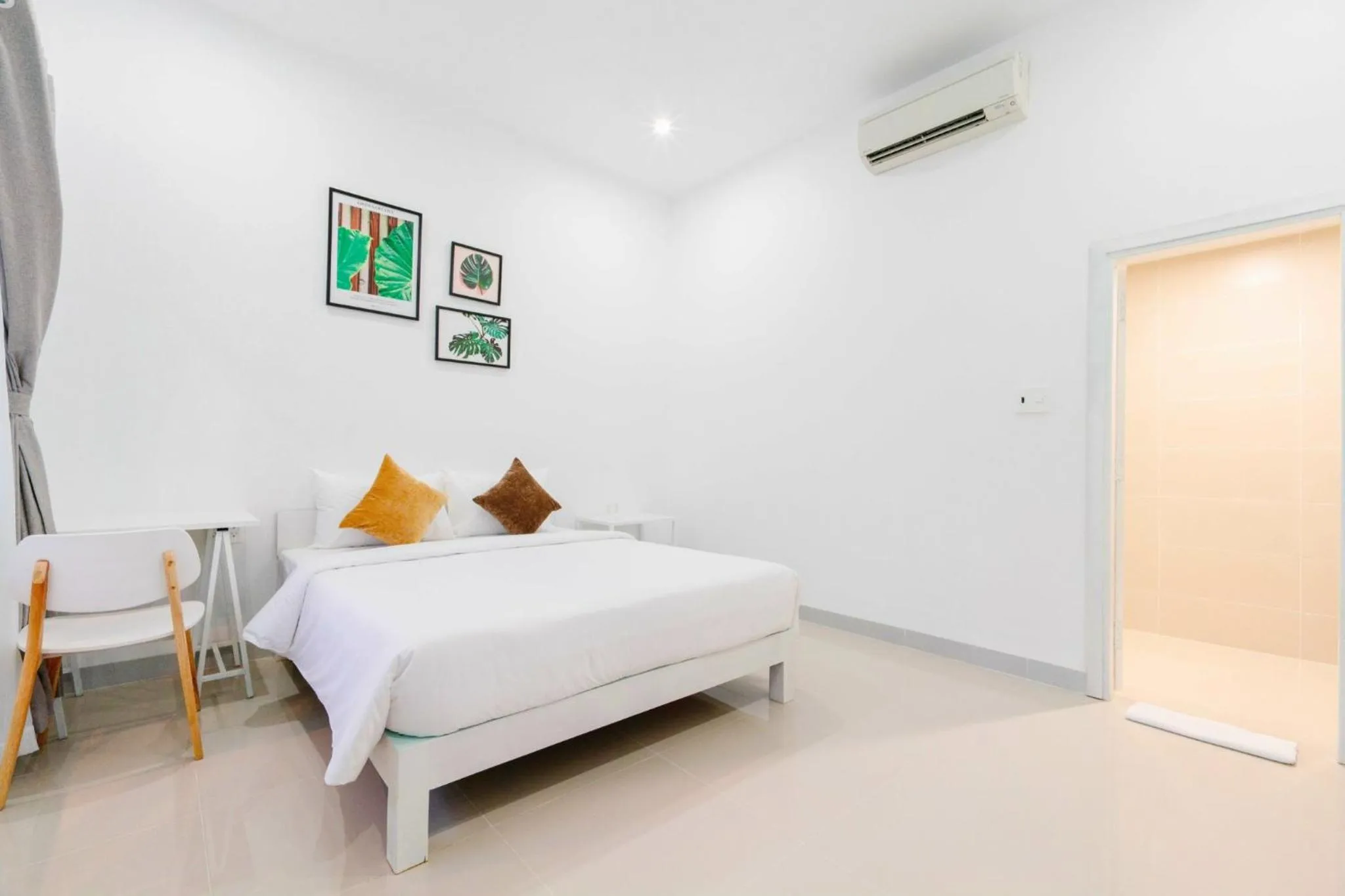 Bedroom, Bed in Philip Bungalow