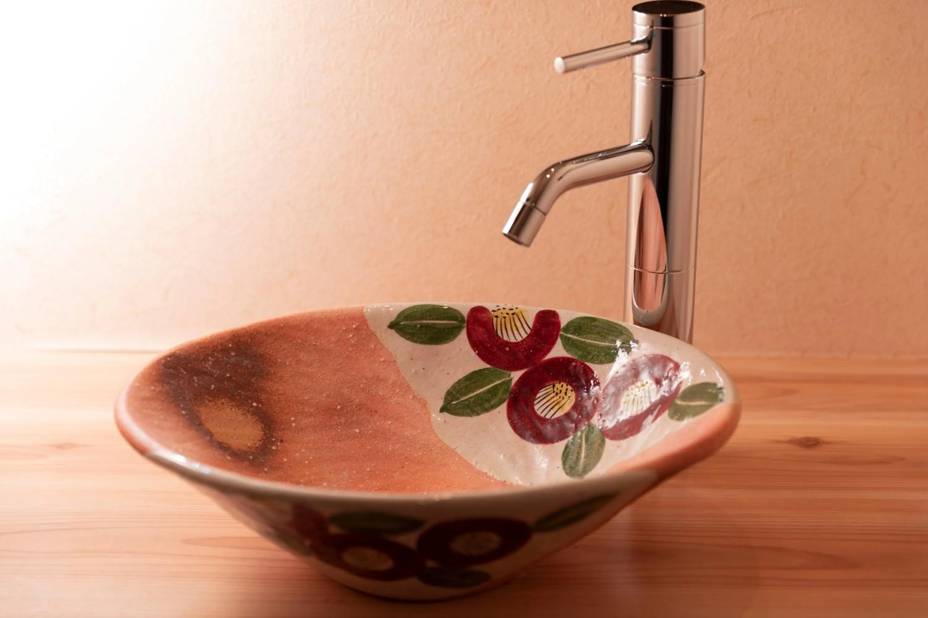 Decorative detail in Rinn Miyagawacho Tsubaki