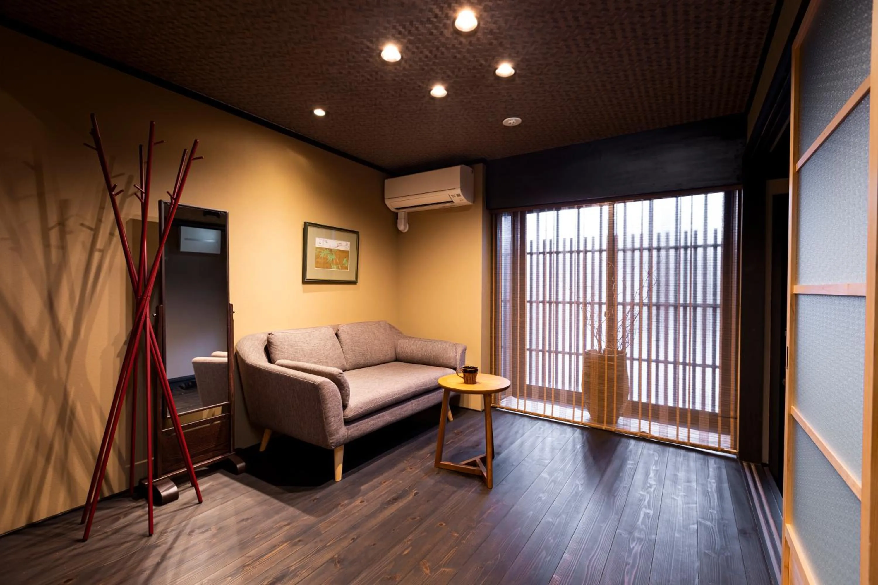 Swimming pool, Bed in Rinn Manjuji