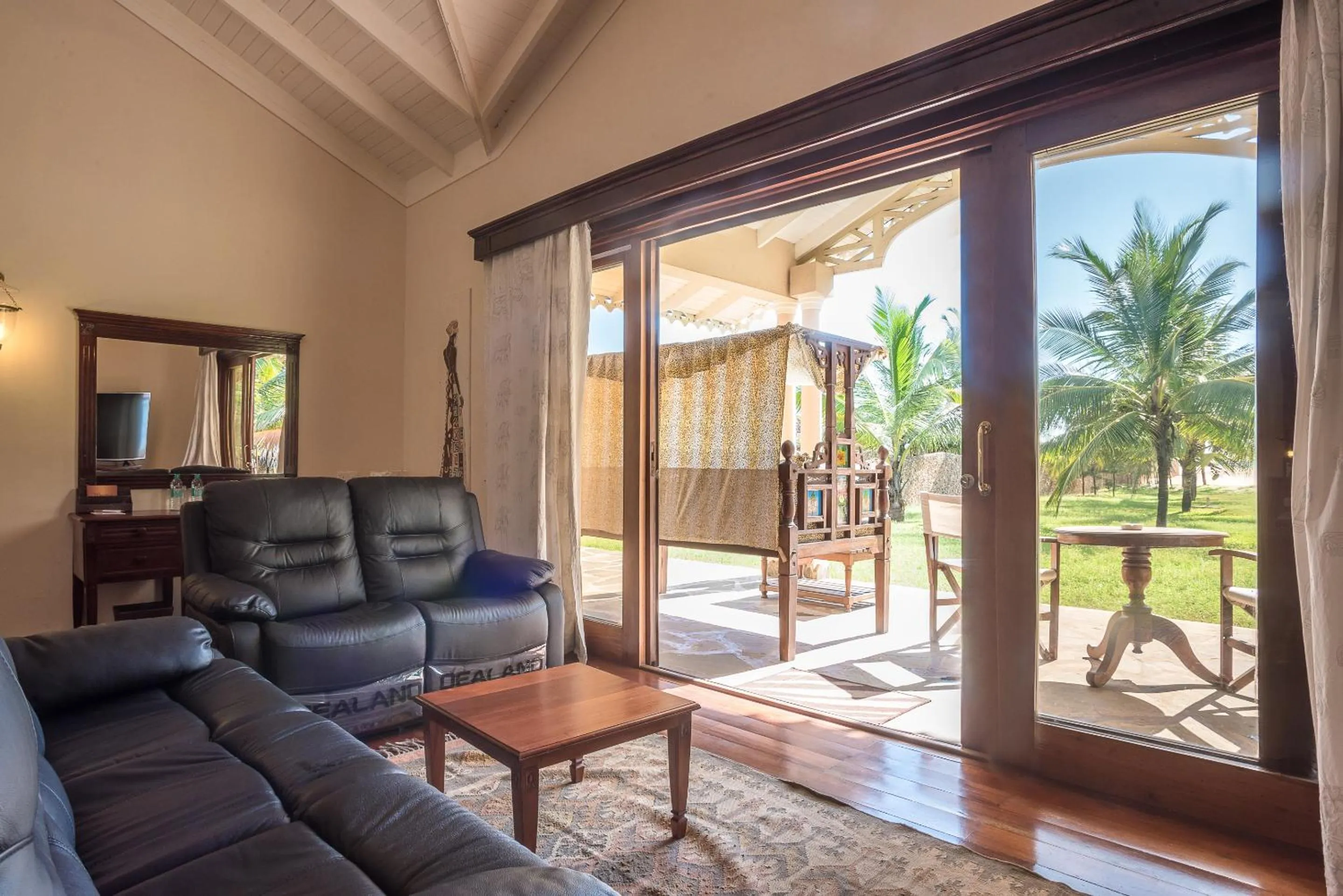 Seating area in Ocean Beach Resort & SPA