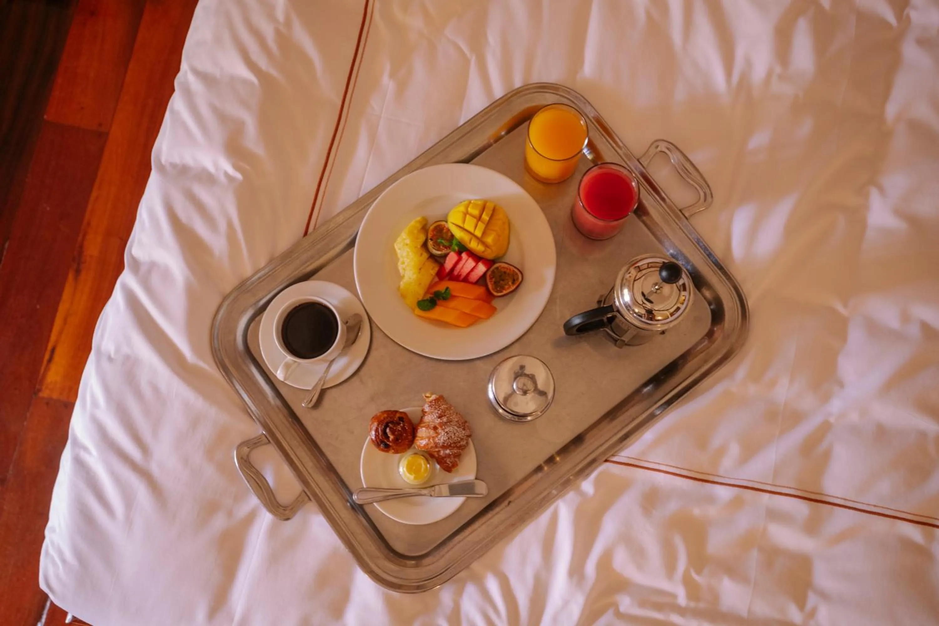 Breakfast, Bed in Ocean Beach Resort & SPA