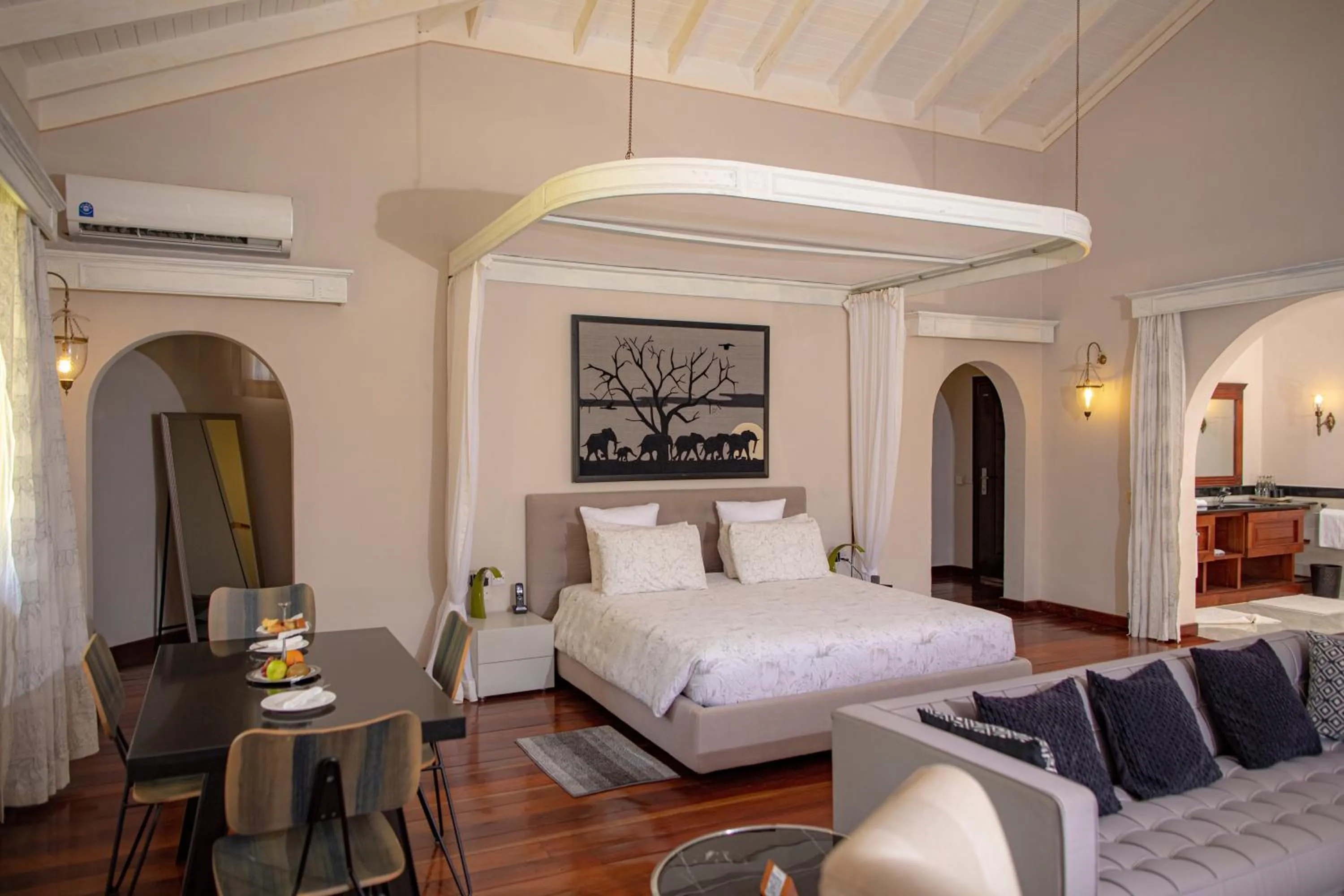 Photo of the whole room, Bed in Ocean Beach Resort & SPA