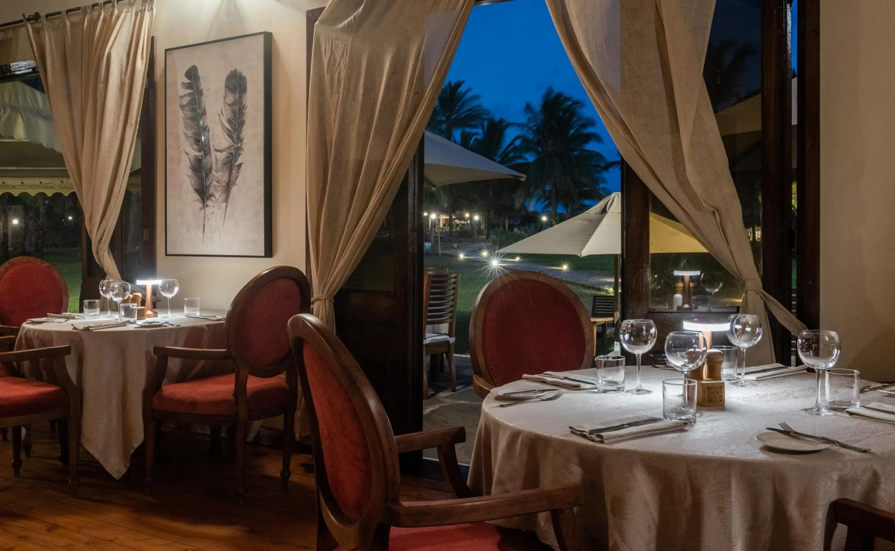 Restaurant/places to eat in Ocean Beach Resort & SPA