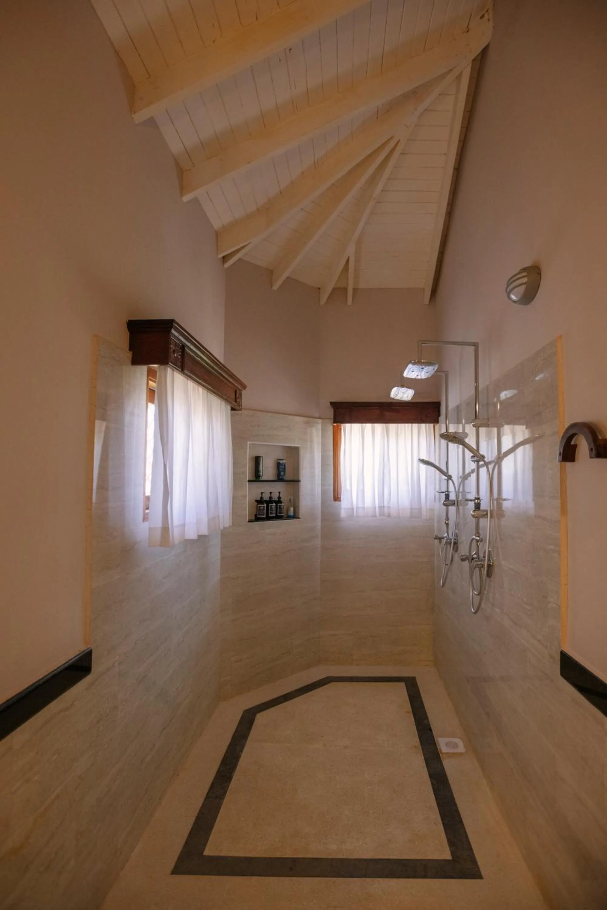 Shower in Ocean Beach Resort & SPA