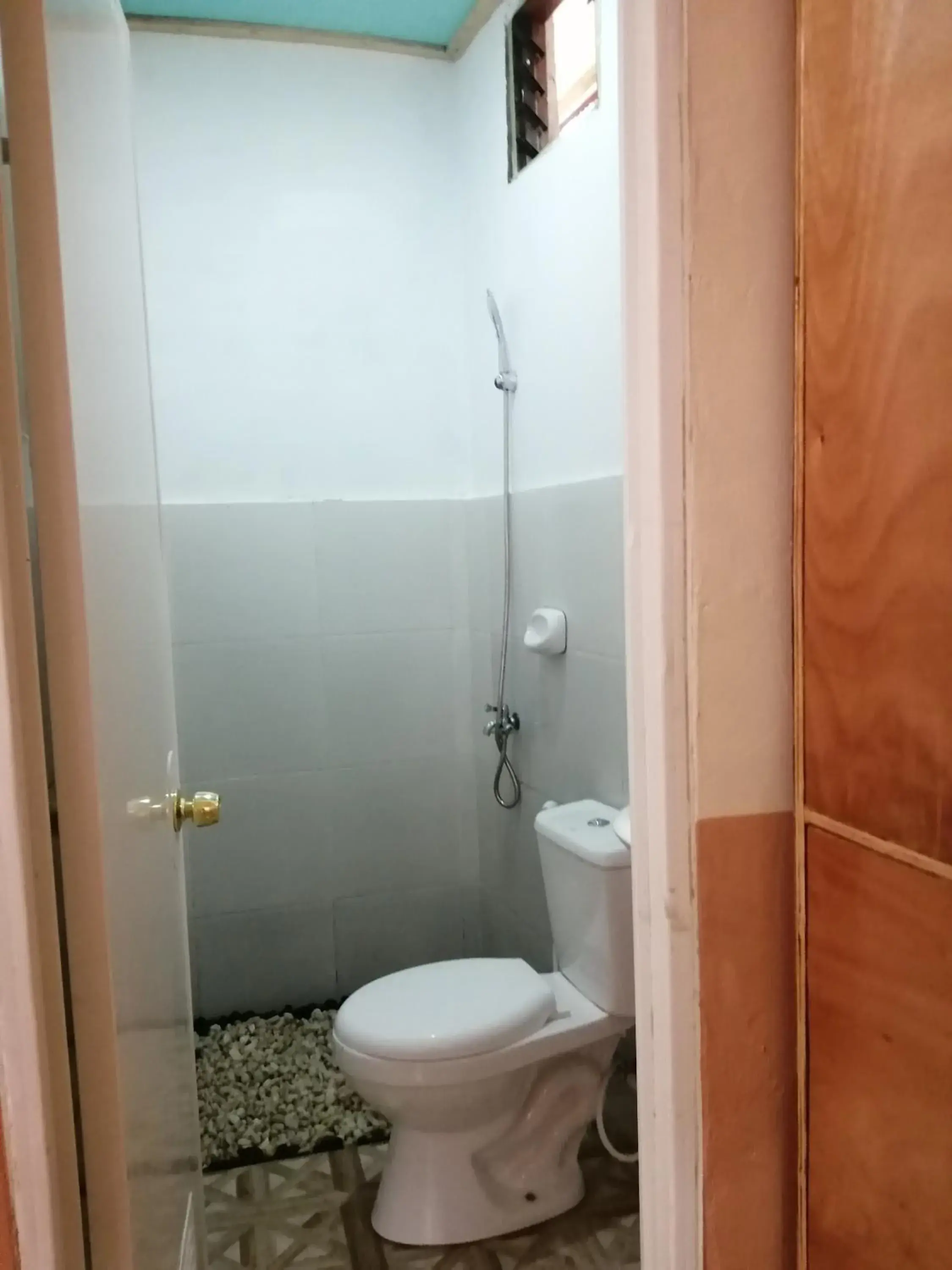 Classic Quadruple Room in MiL's Hillside Tourist Inn Classic Quadruple Room in MiL's Hillside Tourist Inn