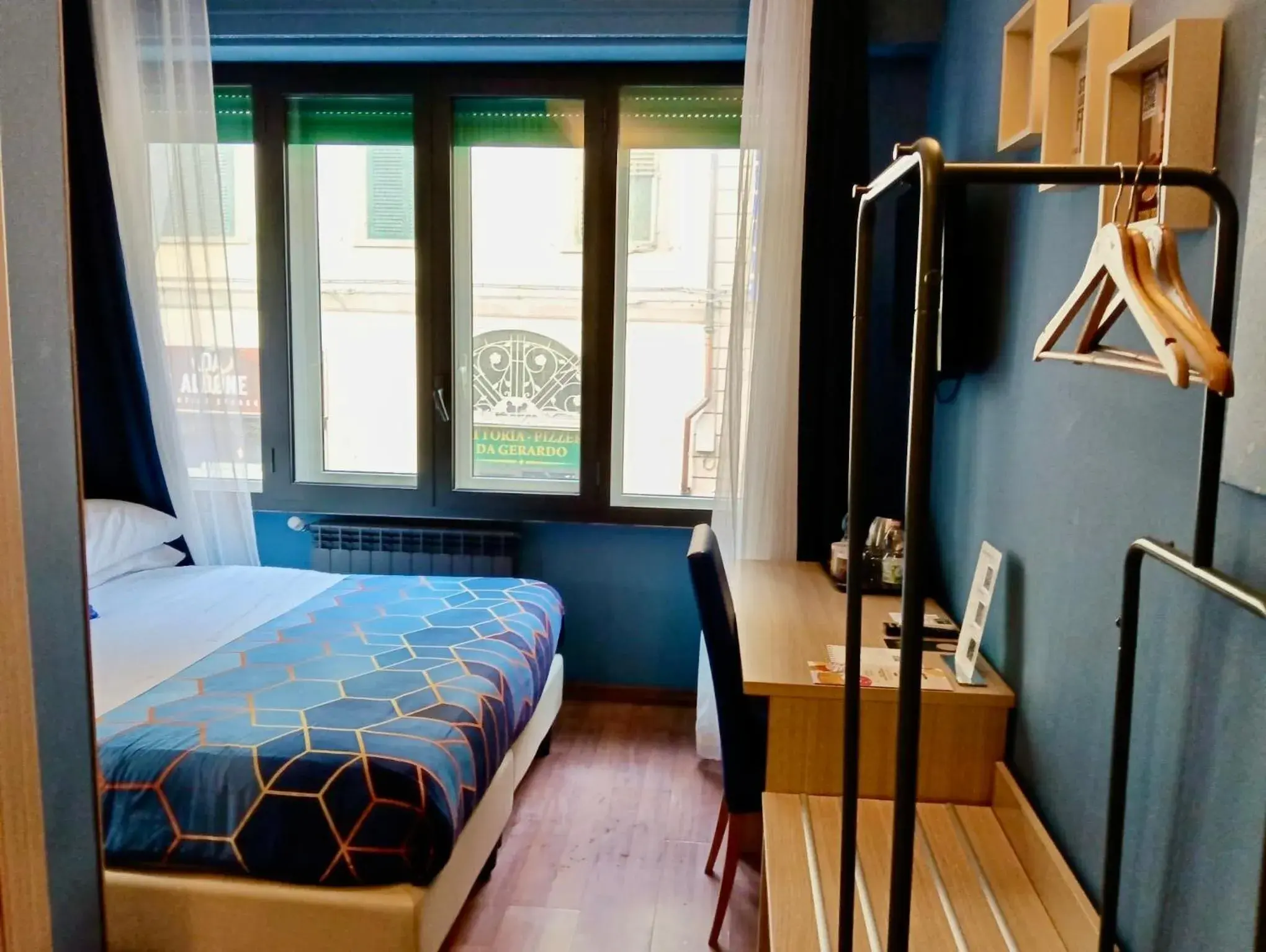 Double Room in BOBOTEL ROOMS City Center Double Room in BOBOTEL ROOMS City Center