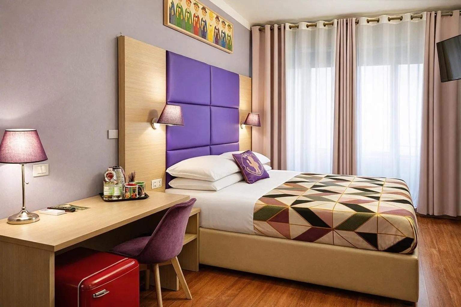 Bedroom, Bed in BOBOTEL Rooms in City Center