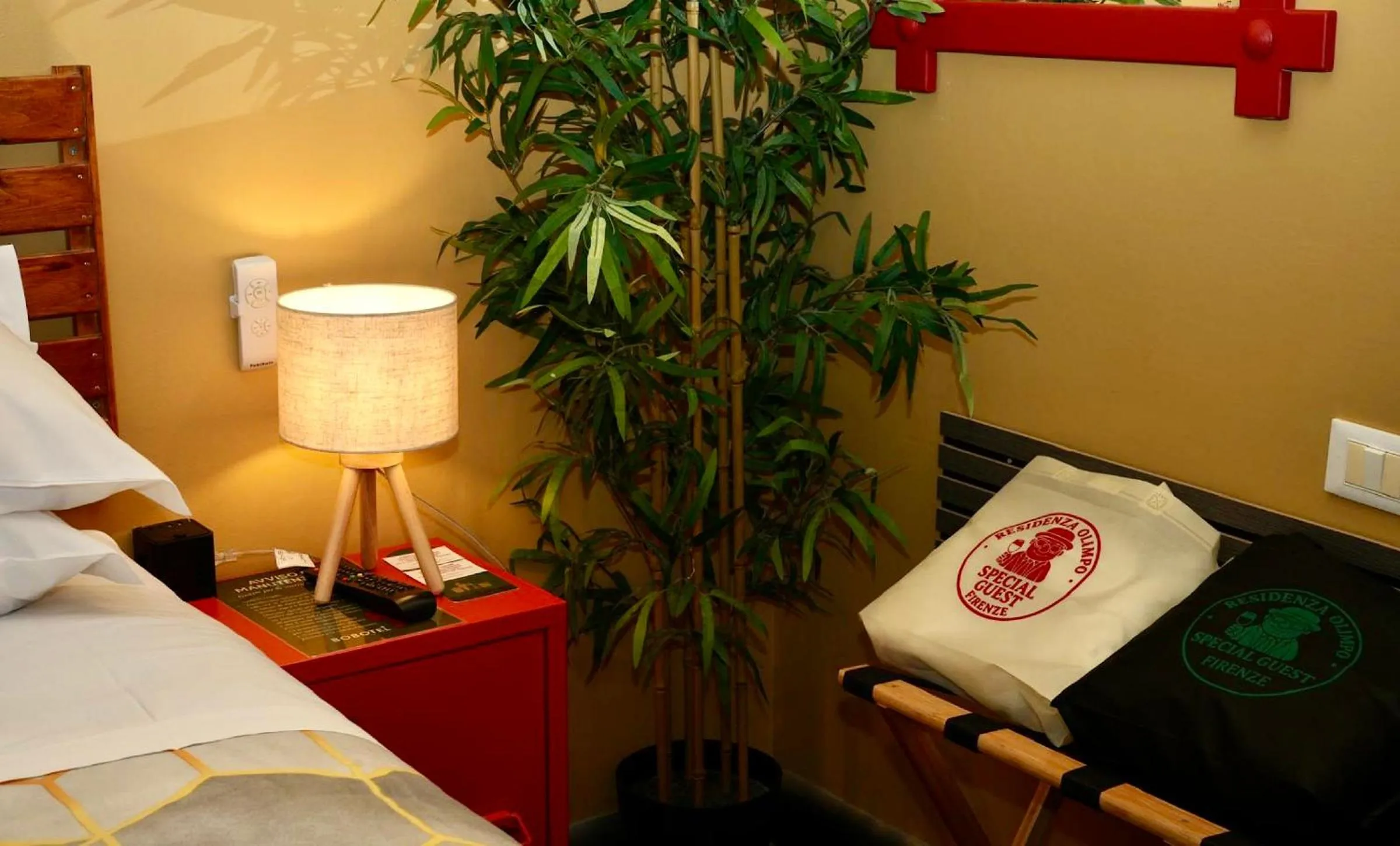 Bedroom, Bed in BOBOTEL Rooms in City Center